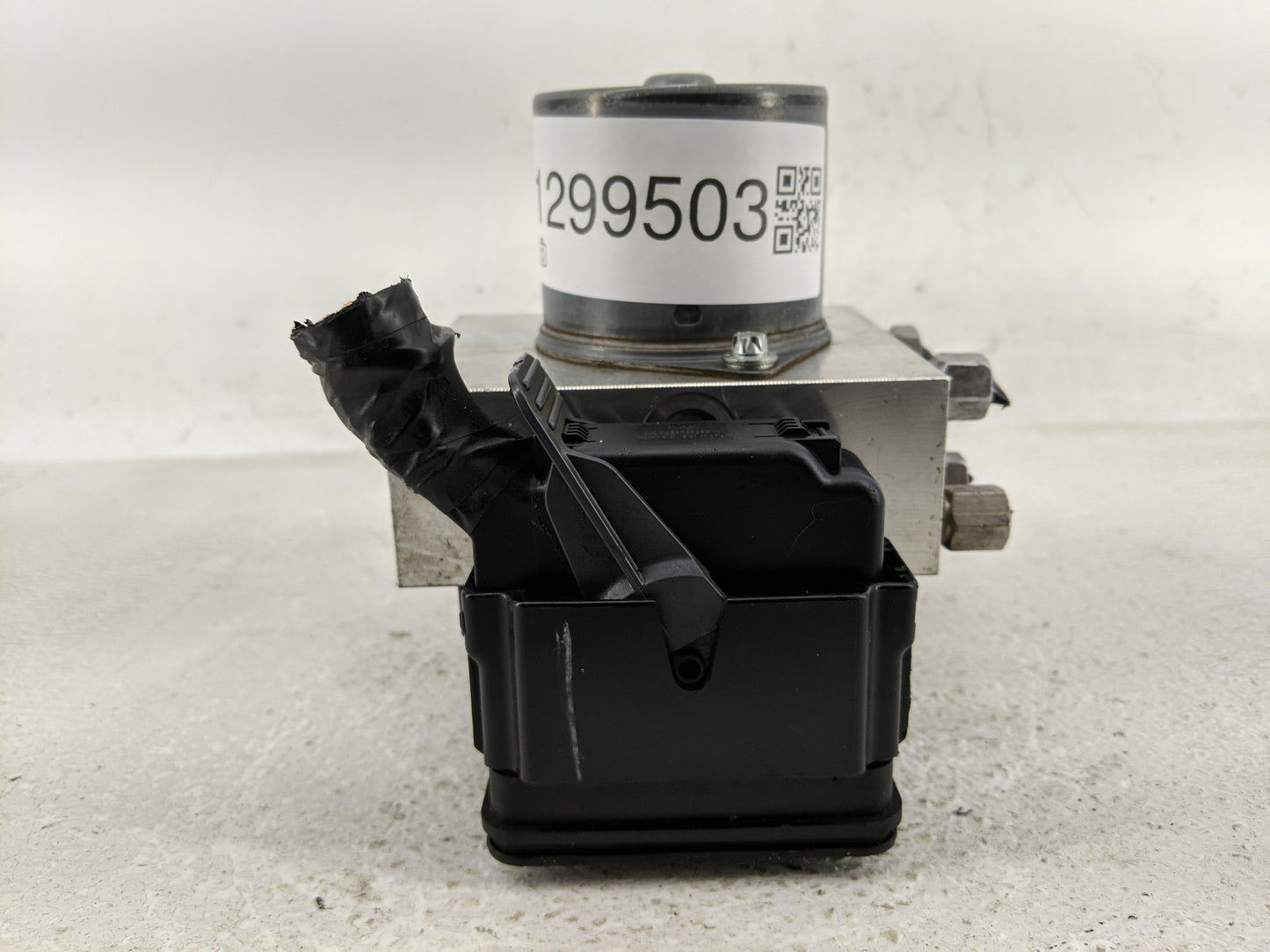 2011-2017 Bmw X3 ABS Pump Control Module Replacement P/N:EC34-2C405-CB 3451-6859757-02 Fits OEM Used Auto Parts - Oemusedaut