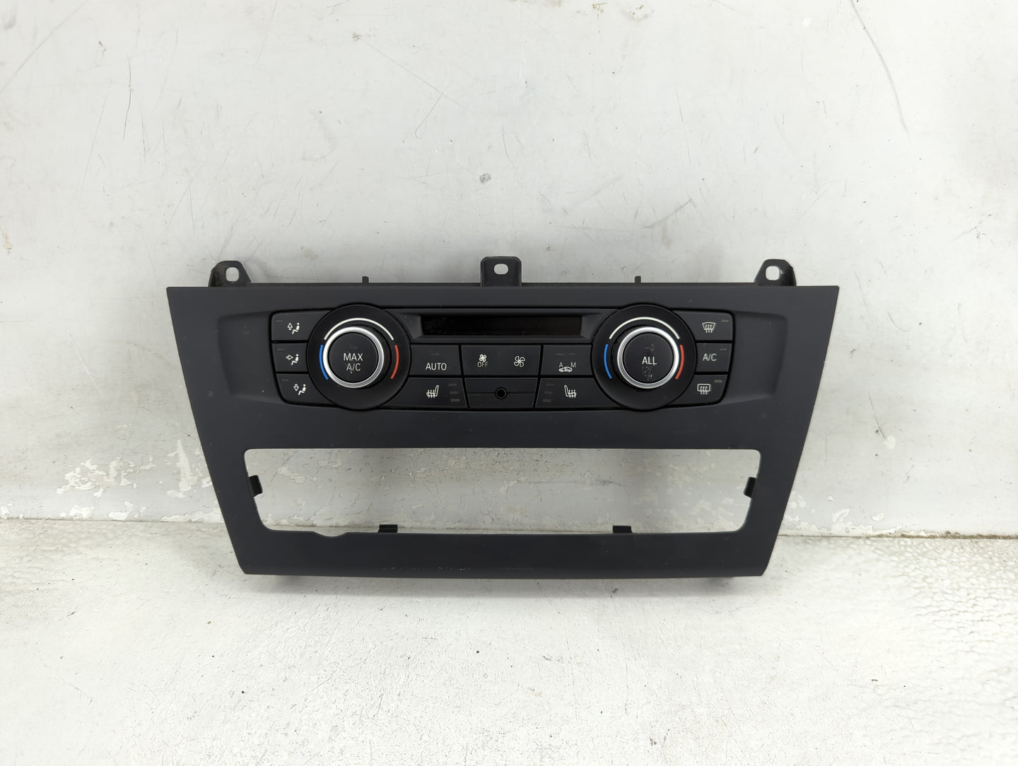 2013-2014 Bmw X3 Climate Control Module Temperature AC/Heater Replacement P/N:9312722-01 Fits Fits 2013 2014 OEM Used Auto P