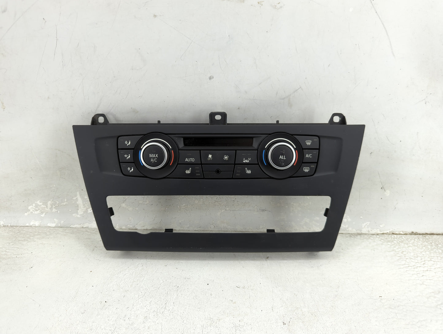 2013-2014 Bmw X3 Climate Control Module Temperature AC/Heater Replacement P/N:9312722-01 Fits Fits 2013 2014 OEM Used Auto P