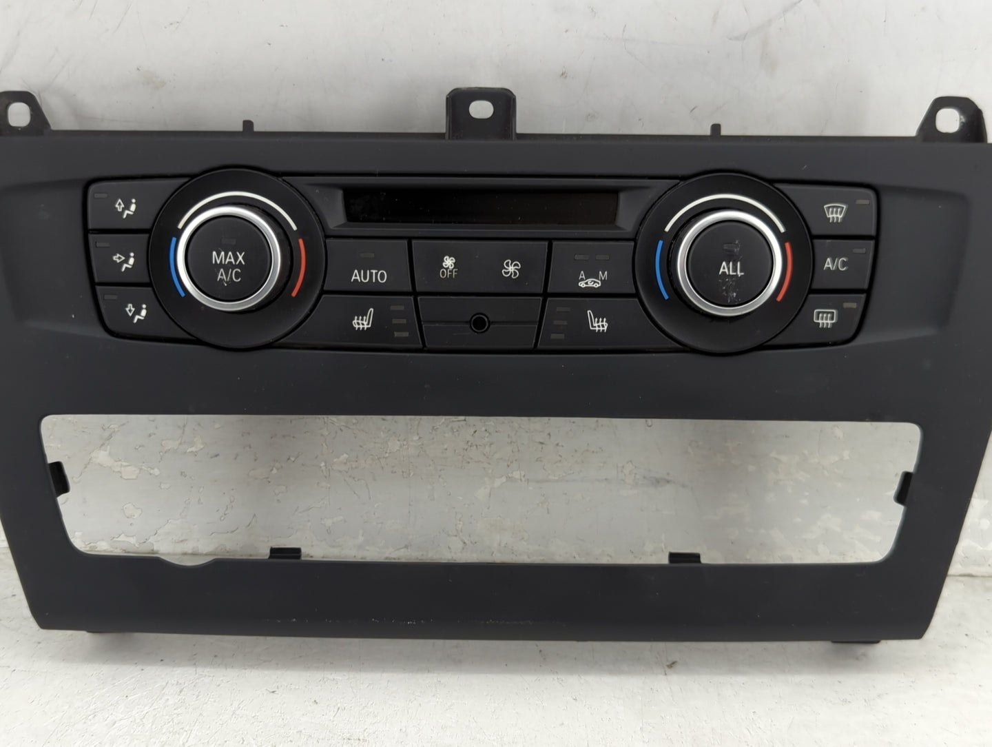 2013-2014 Bmw X3 Climate Control Module Temperature AC/Heater Replacement P/N:9312722-01 Fits Fits 2013 2014 OEM Used Auto P