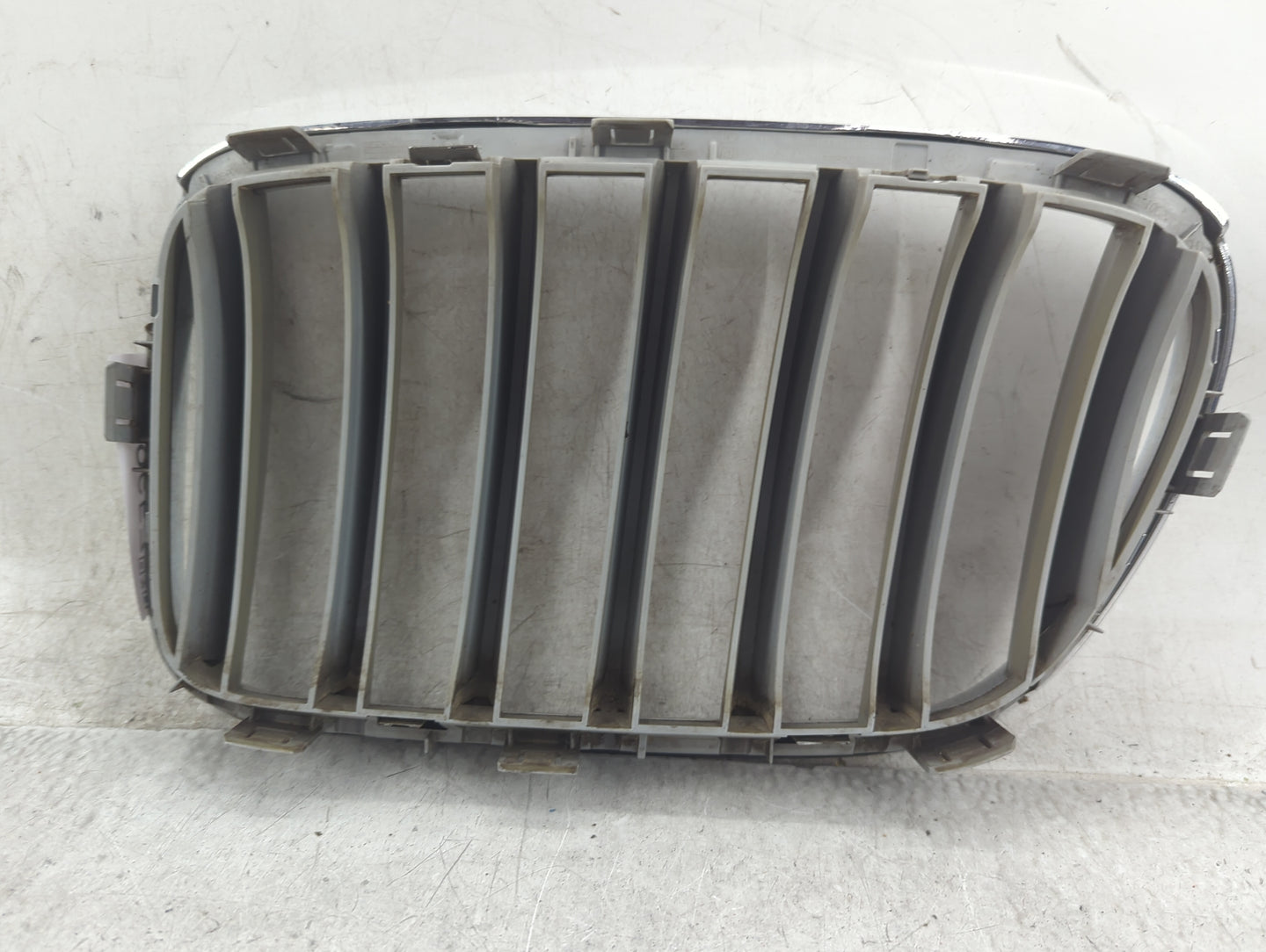 2013-2017 Bmw X3 Front Grille Bumper Not Included - Oemusedautoparts1.com