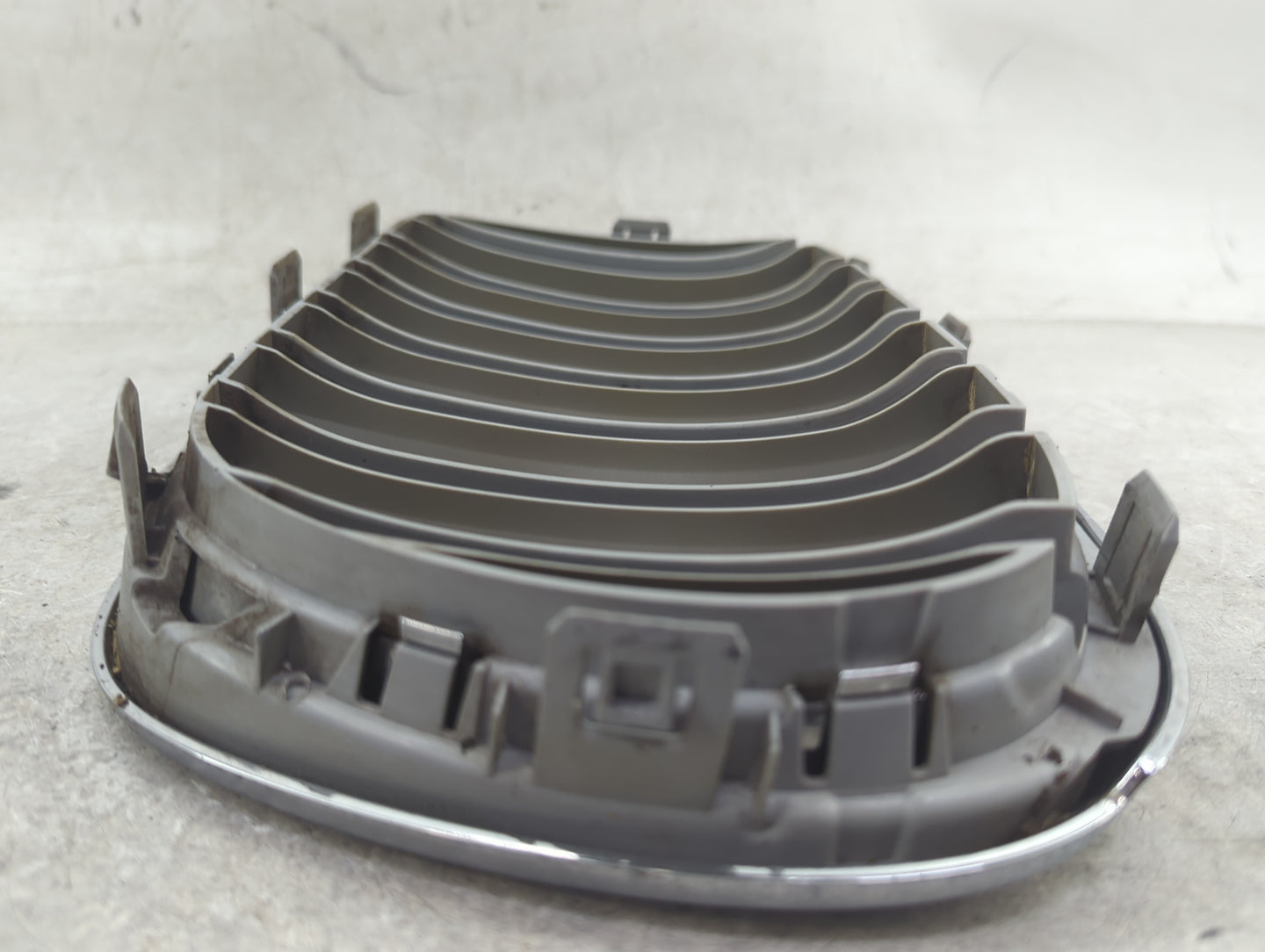 2013-2017 Bmw X3 Front Grille Bumper Not Included - Oemusedautoparts1.com
