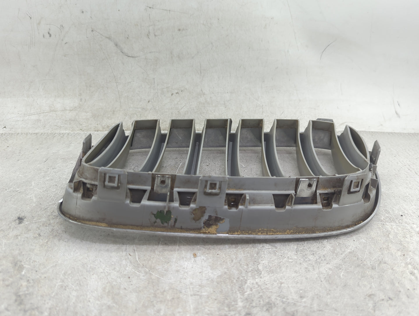 2013-2017 Bmw X3 Front Grille Bumper Not Included - Oemusedautoparts1.com