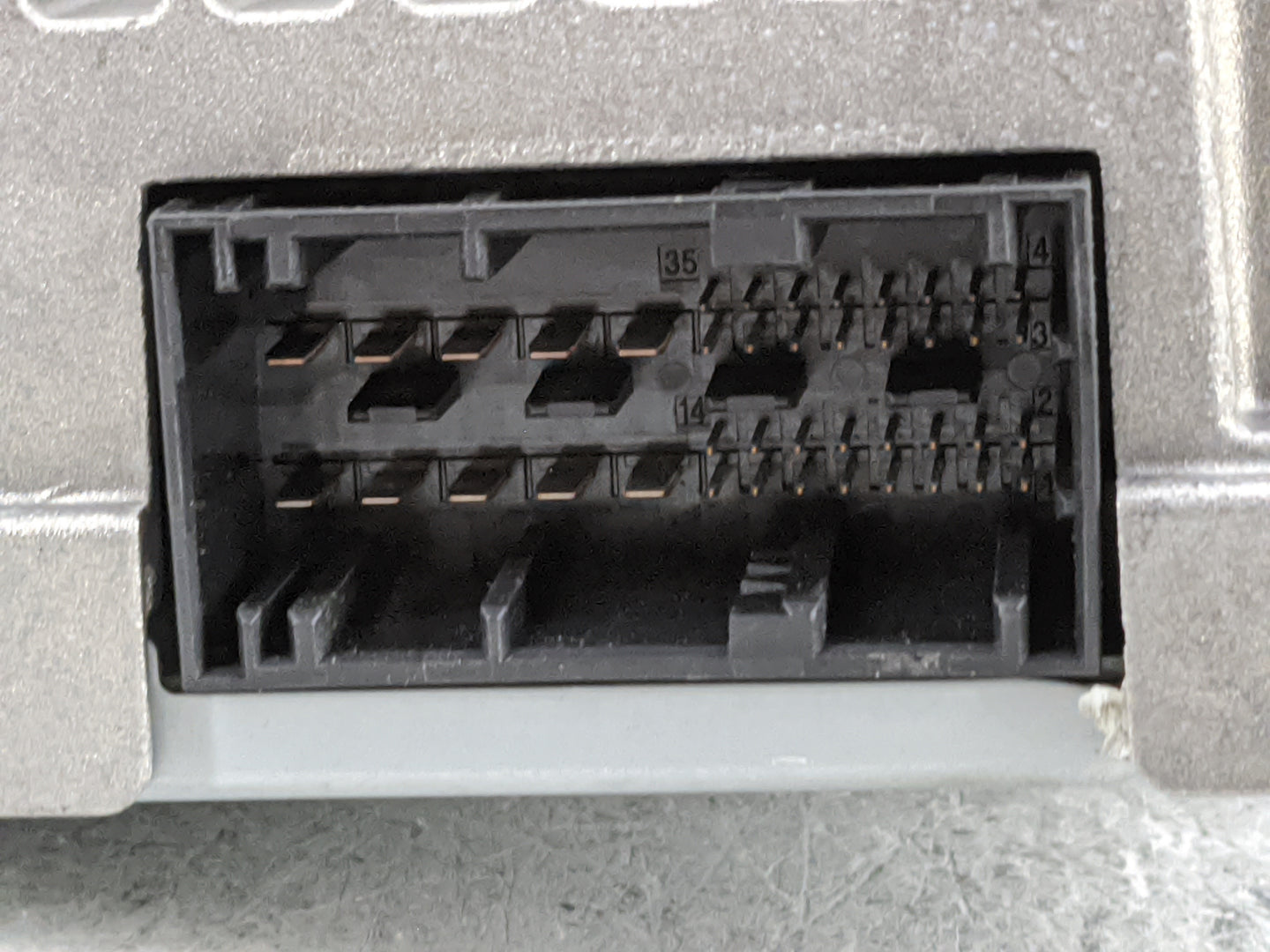 2011-2014 Bmw X3 Radio Speaker Amplifier 9257121|535181 897 0215538 01 - Oemusedautoparts1.com