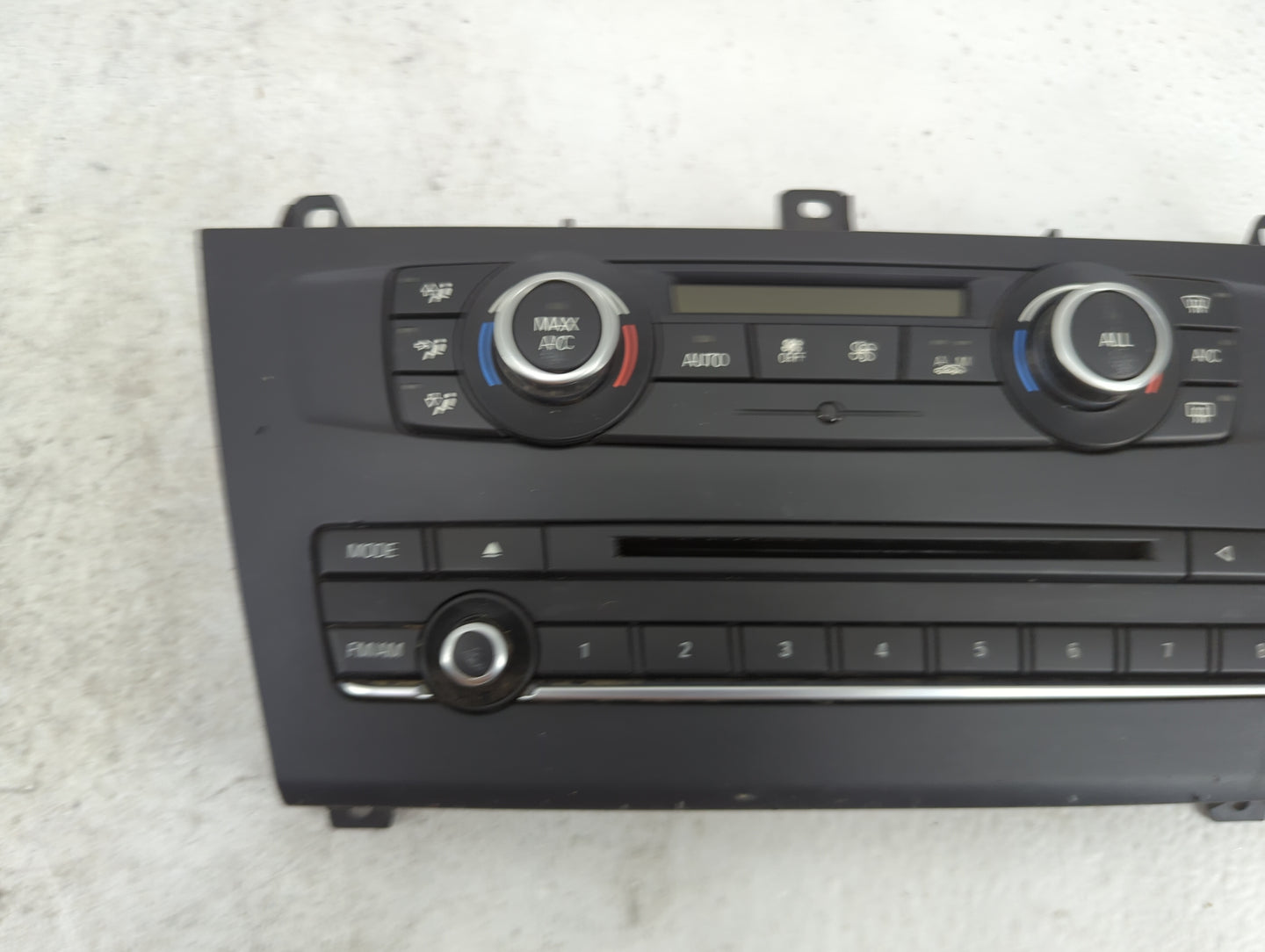 2011-2014 Bmw X3 Climate Control Module Temperature AC/Heater Replacement P/N:6411 9289957-01 6411 9269957-01 Fits OEM Used 