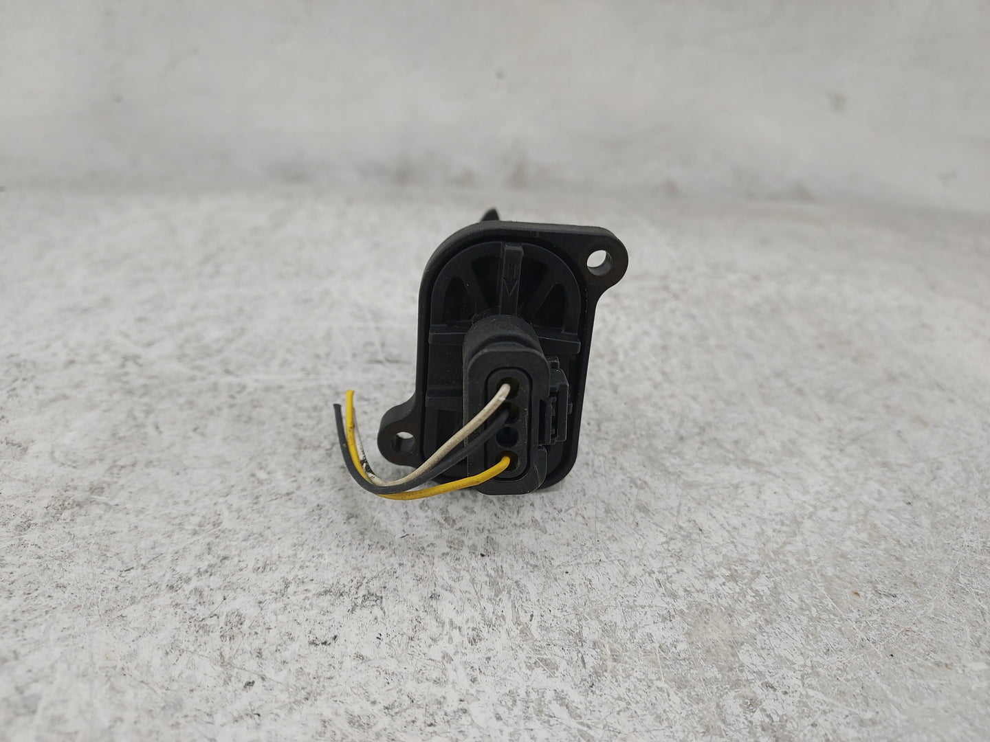 2013-2017 Bmw X3 Mass Air Flow Meter Maf 1486545 - Oemusedautoparts1.com