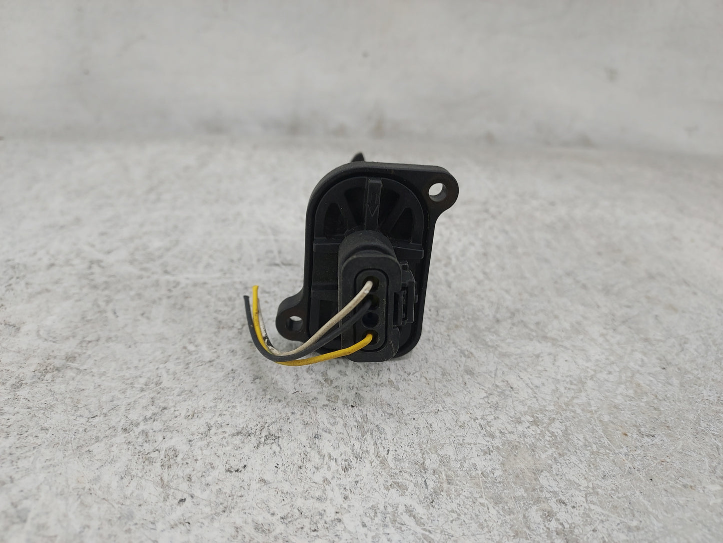 2013-2017 Bmw X3 Mass Air Flow Meter Maf 1486545 - Oemusedautoparts1.com