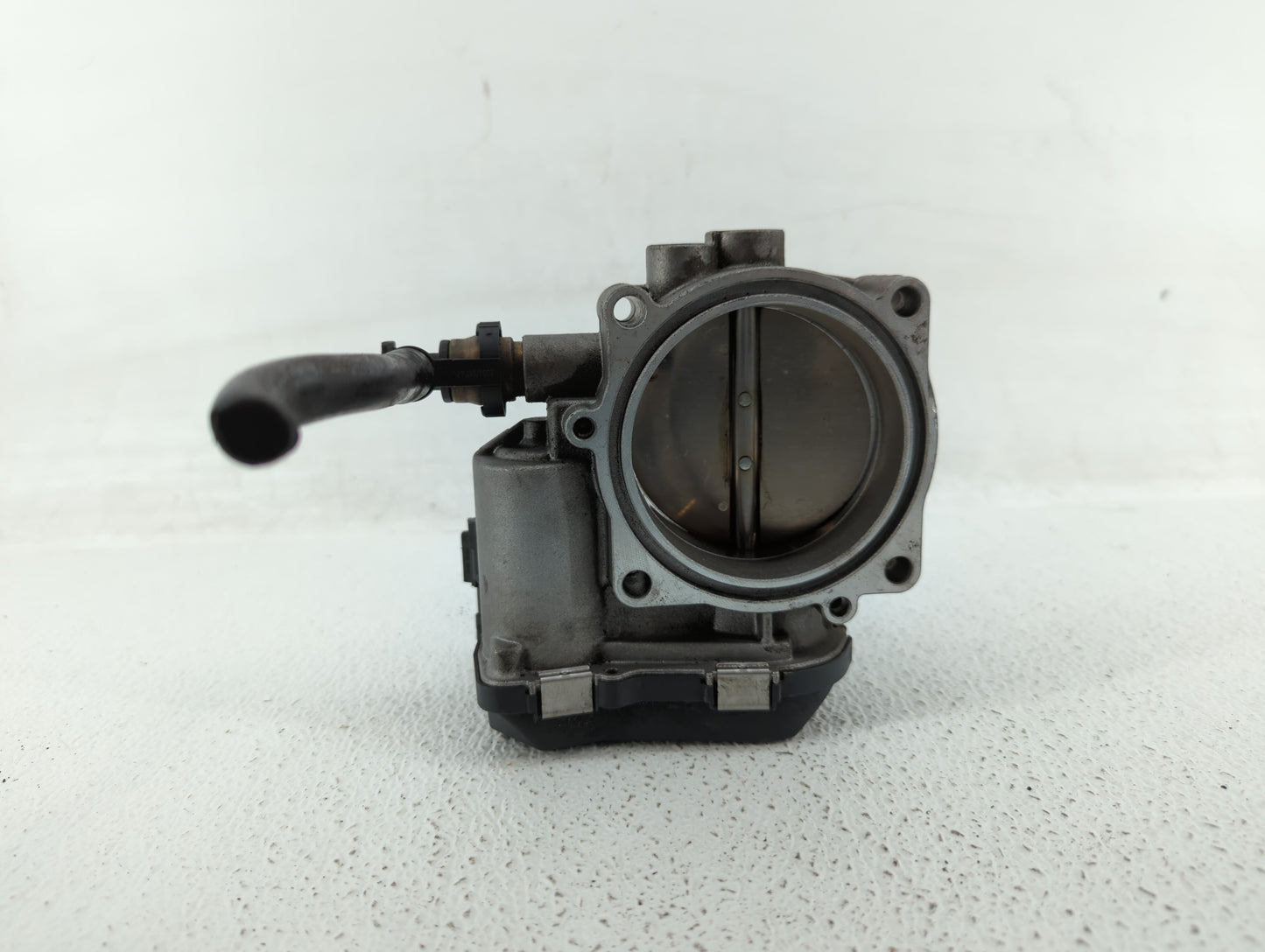 2011-2017 Bmw X3 Throttle Body P/N:1354 7597871-03 Fits Fits 2010 2011 2012 2013 2014 2015 2016 2017 2018 2019 2020 OEM Used