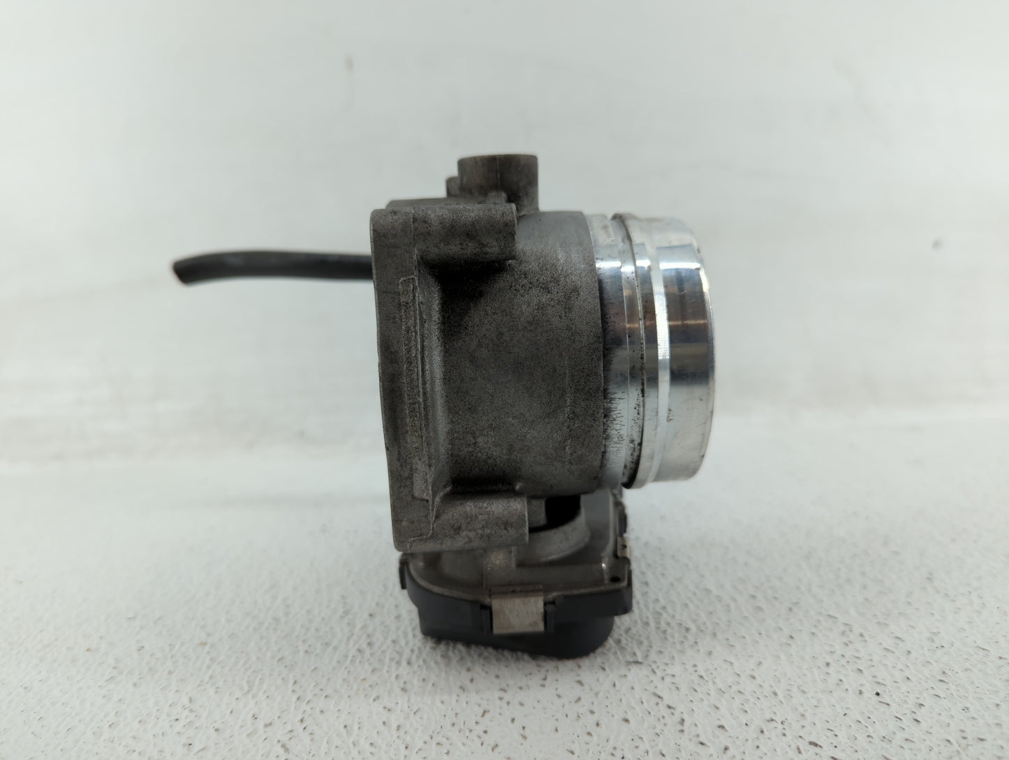 2011-2017 Bmw X3 Throttle Body P/N:1354 7597871-03 Fits Fits 2010 2011 2012 2013 2014 2015 2016 2017 2018 2019 2020 OEM Used