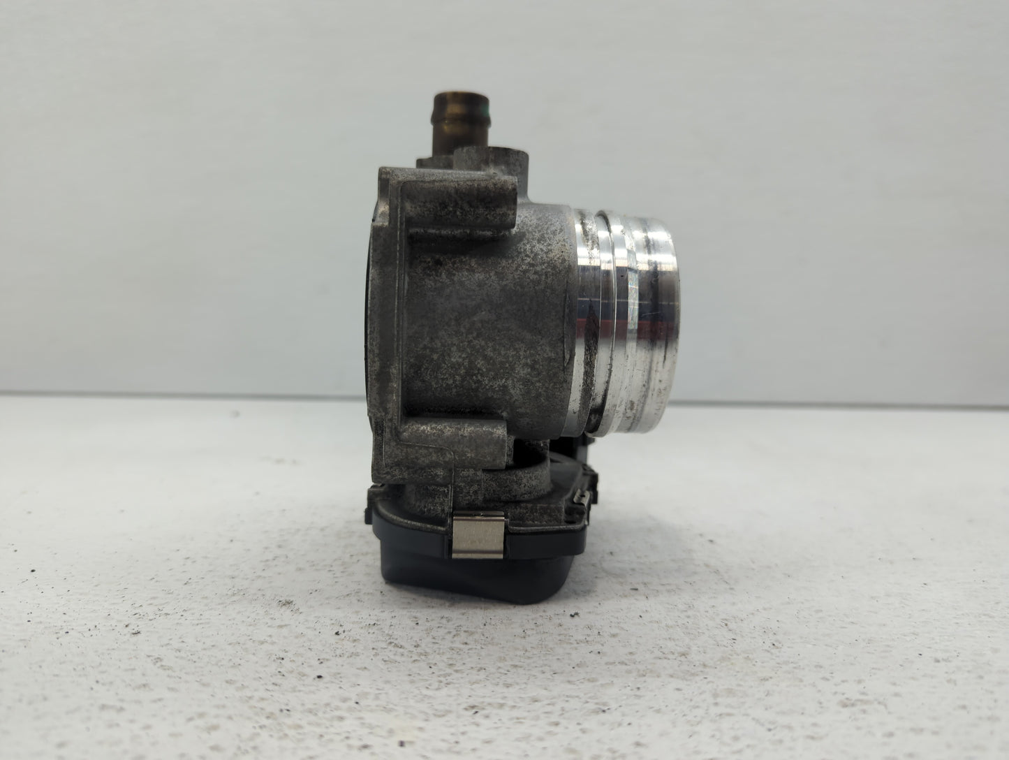 2013-2017 Bmw X3 Throttle Body P/N:1354 7588625-04 1354 7588625-03 Fits Fits 2012 2013 2014 2015 2016 2017 2018 OEM Used Aut