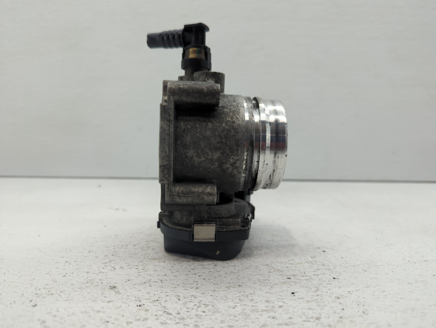 2013-2017 Bmw X3 Throttle Body P/N:1354 7588625-04 1354 7588625-03 Fits Fits 2012 2013 2014 2015 2016 2017 2018 OEM Used Aut