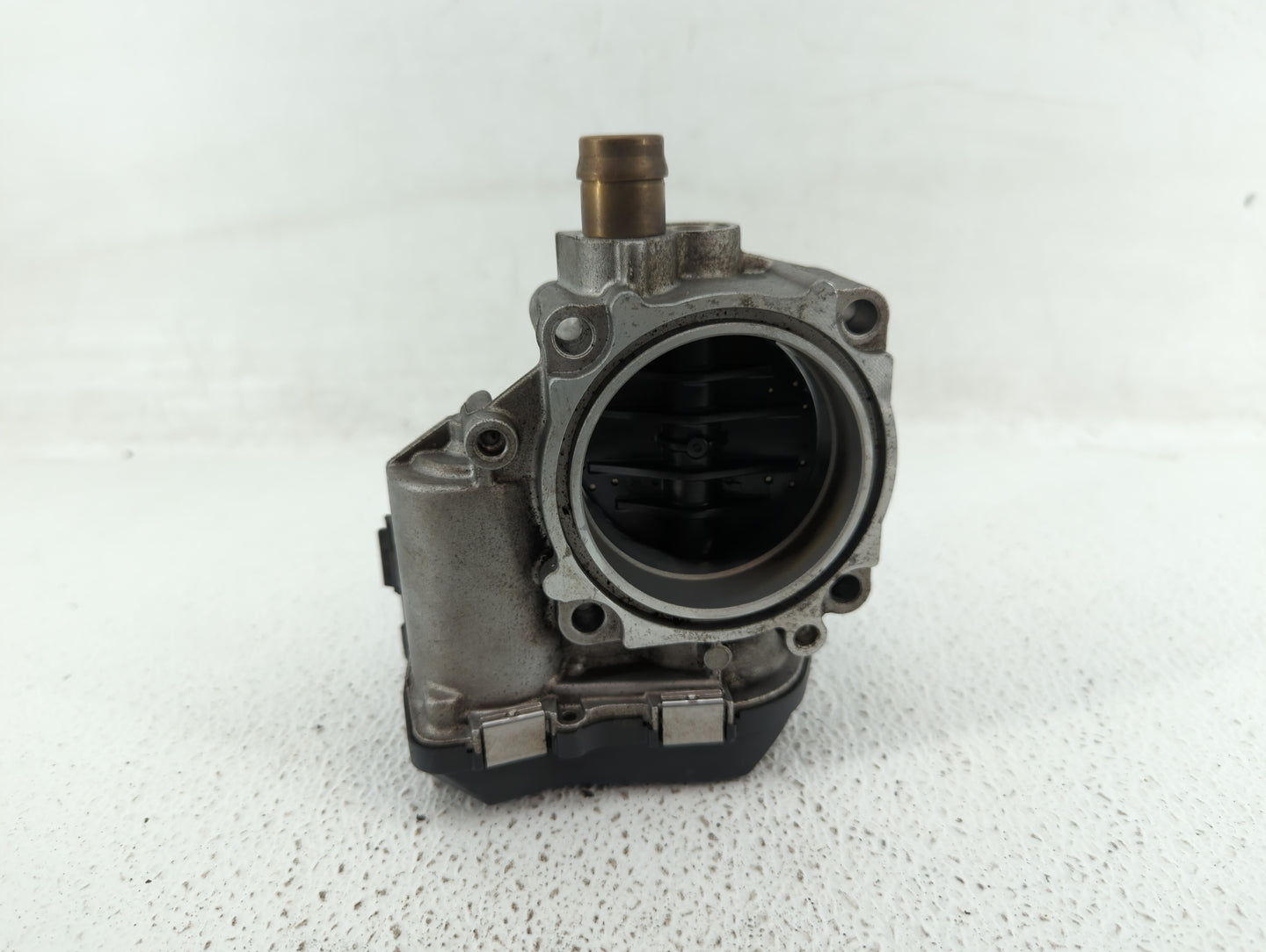 2013-2017 Bmw X3 Throttle Body P/N:1354 7588625-02 1354 7588625-04, 1354 7588625-03 Fits Fits 2012 2013 2014 2015 2016 2017 