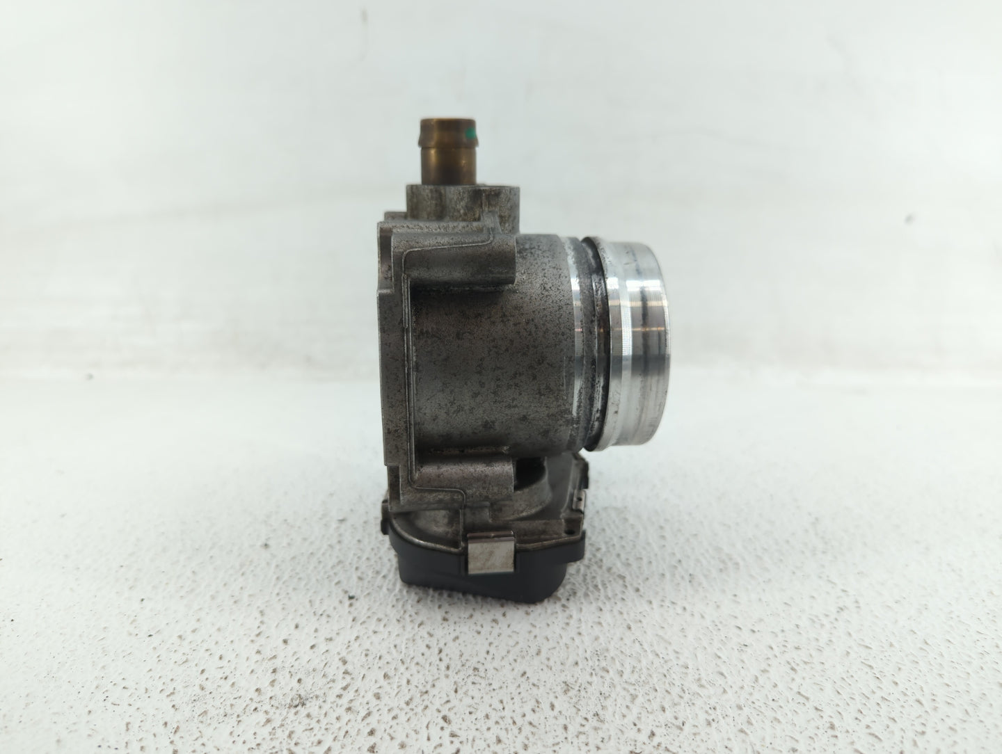 2013-2017 Bmw X3 Throttle Body P/N:1354 7588625-02 1354 7588625-04, 1354 7588625-03 Fits Fits 2012 2013 2014 2015 2016 2017 