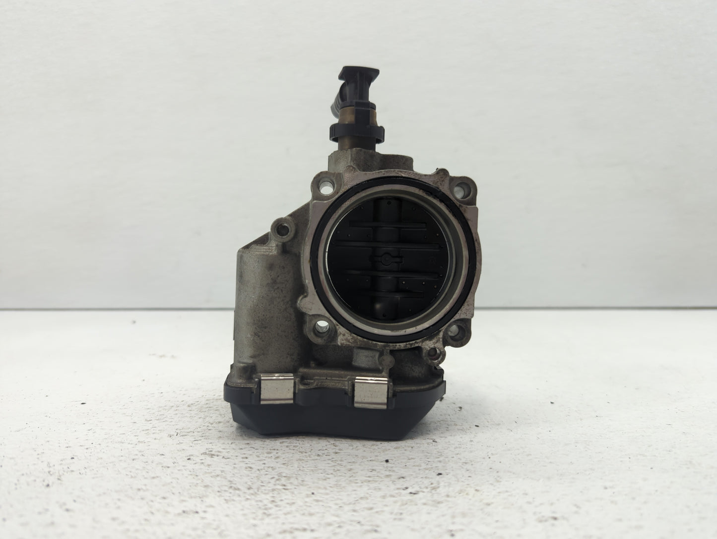 2013-2017 Bmw X3 Throttle Body P/N:1354 7588625-04 1354 7588625-03 Fits Fits 2012 2013 2014 2015 2016 2017 2018 OEM Used Aut