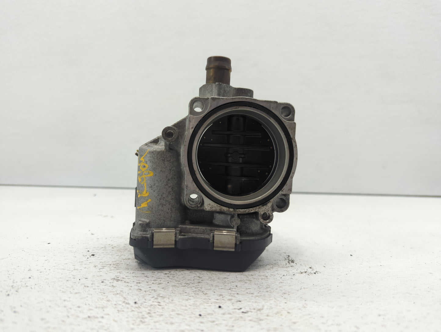 2013-2017 Bmw X3 Throttle Body P/N:1354 7588625-04 1354 7588625-03 Fits Fits 2012 2013 2014 2015 2016 2017 2018 OEM Used Aut