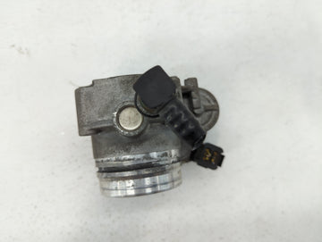 2013-2017 Bmw X3 Throttle Body P/N:1354 7588625-04 1354 7588625-03 Fits Fits 2012 2013 2014 2015 2016 2017 2018 OEM Used Auto Parts