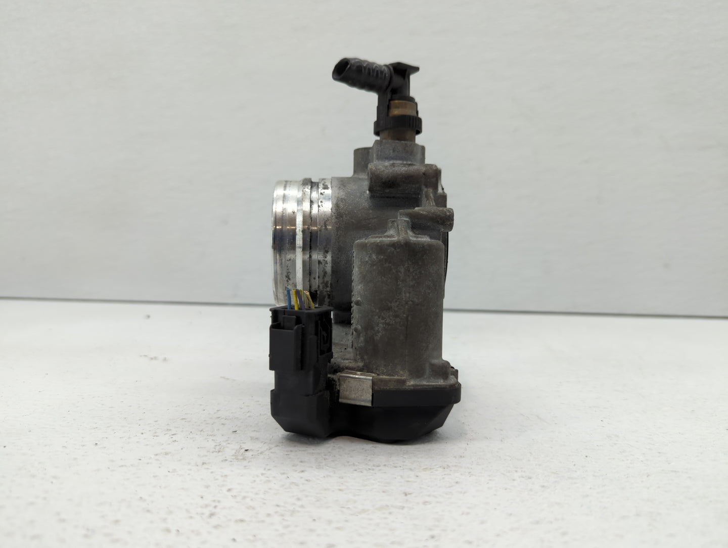 2013-2017 Bmw X3 Throttle Body P/N:1354 7588625-04 1354 7588625-03 Fits Fits 2012 2013 2014 2015 2016 2017 2018 OEM Used Aut