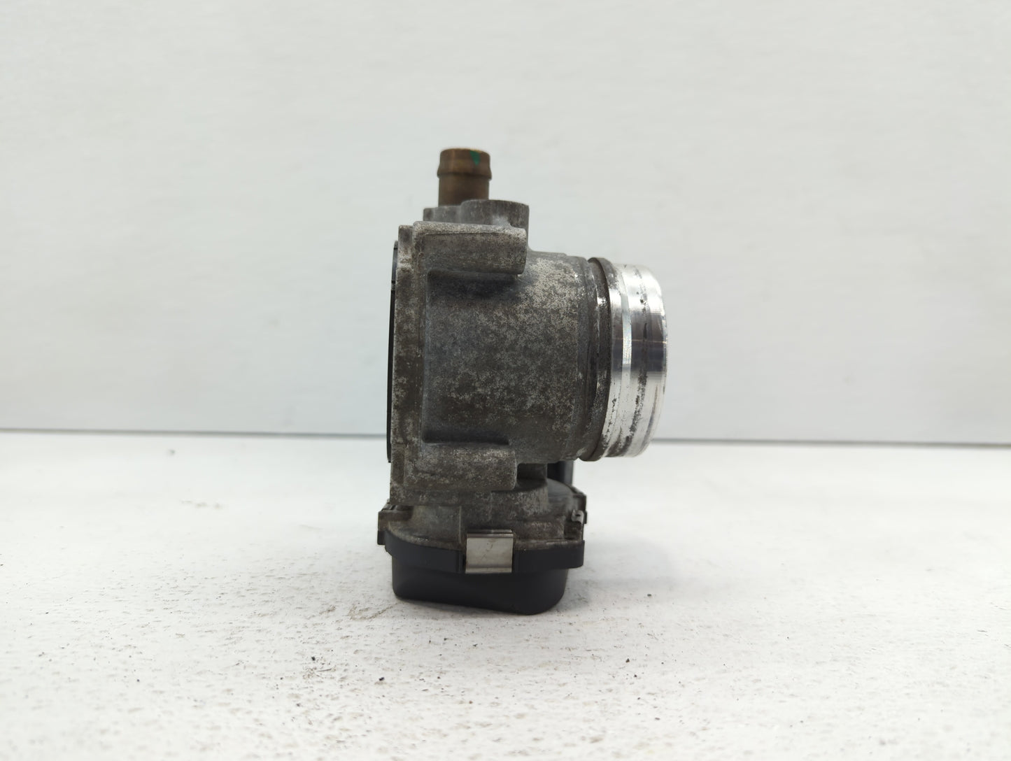 2013-2017 Bmw X3 Throttle Body P/N:1354 7588625-04 1354 7588625-03 Fits Fits 2012 2013 2014 2015 2016 2017 2018 OEM Used Aut