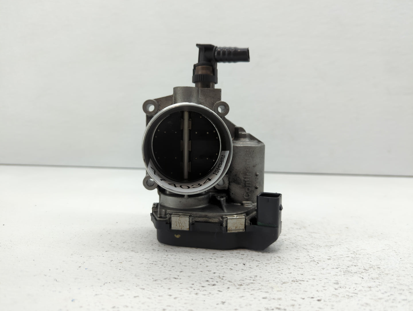 2013-2017 Bmw X3 Throttle Body P/N:1354 7588625-04 1354 7588625-03 Fits Fits 2012 2013 2014 2015 2016 2017 2018 OEM Used Aut
