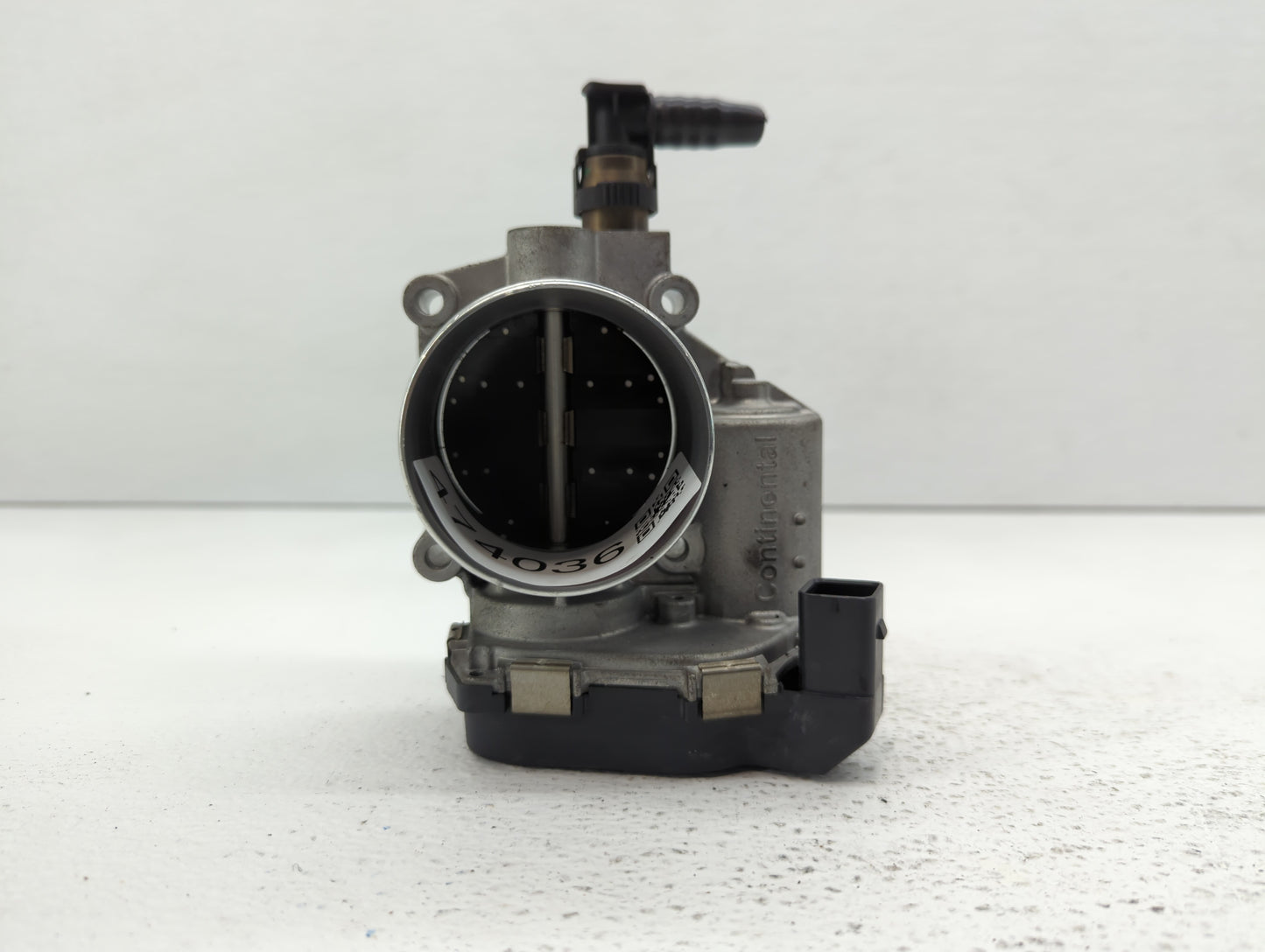 2013-2017 Bmw X3 Throttle Body P/N:1354 7588625-04 1354 7588625-03 Fits Fits 2012 2013 2014 2015 2016 2017 2018 OEM Used Aut