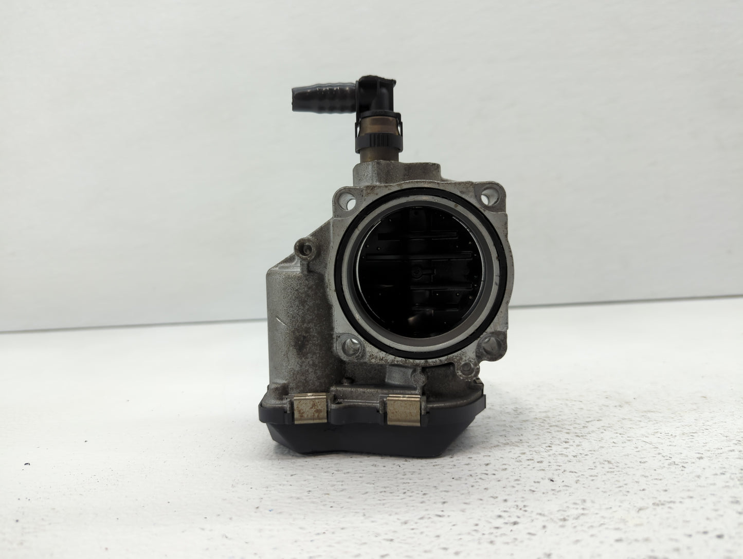 2013-2017 Bmw X3 Throttle Body P/N:1354 7588625-04 1354 7588625-03 Fits Fits 2012 2013 2014 2015 2016 2017 2018 OEM Used Aut