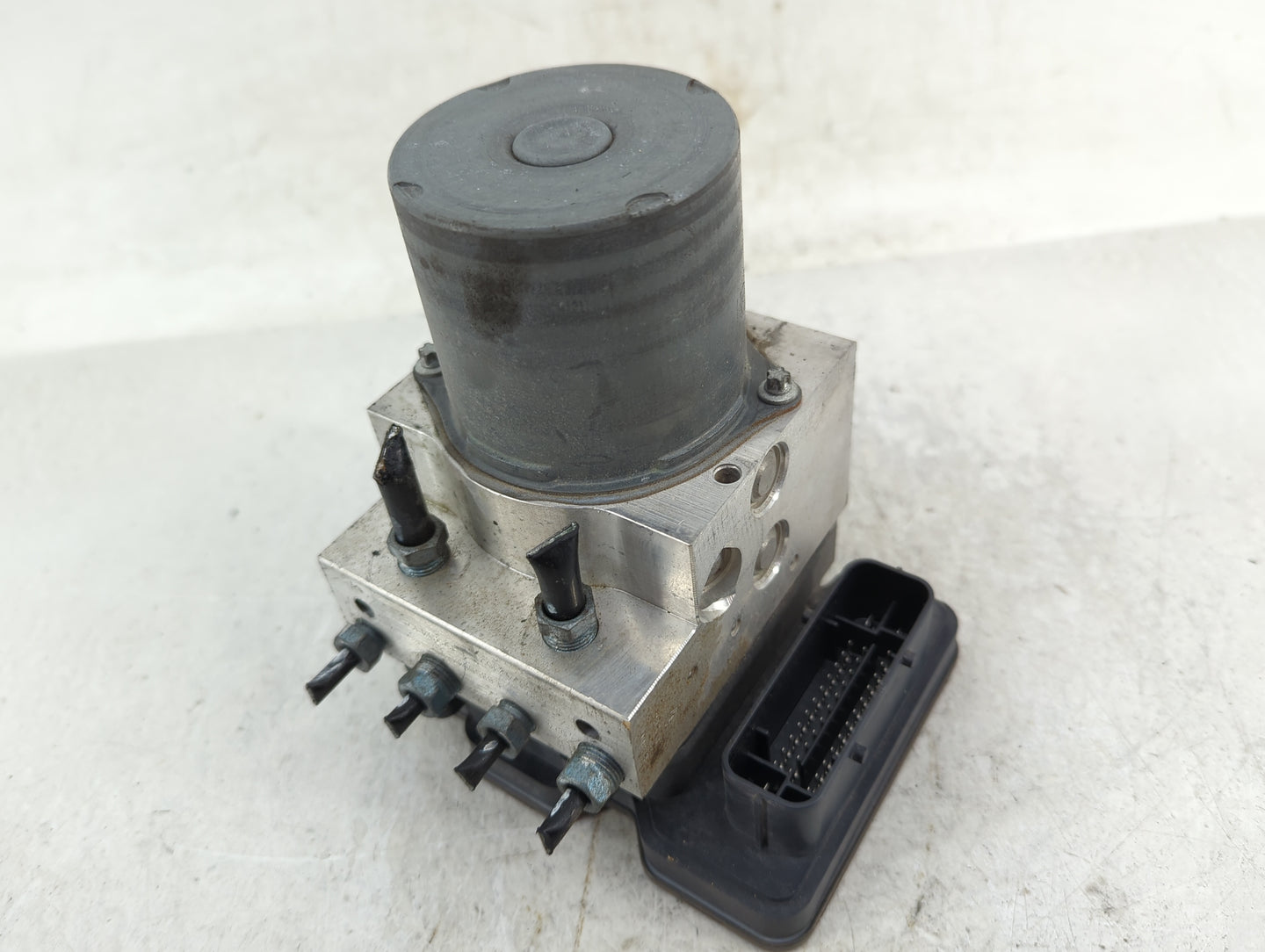 2014-2018 Bmw X5 ABS Pump Control Module Replacement P/N:2265106486 0265956169 Fits Fits 2014 2015 2016 2017 2018 2019 OEM U
