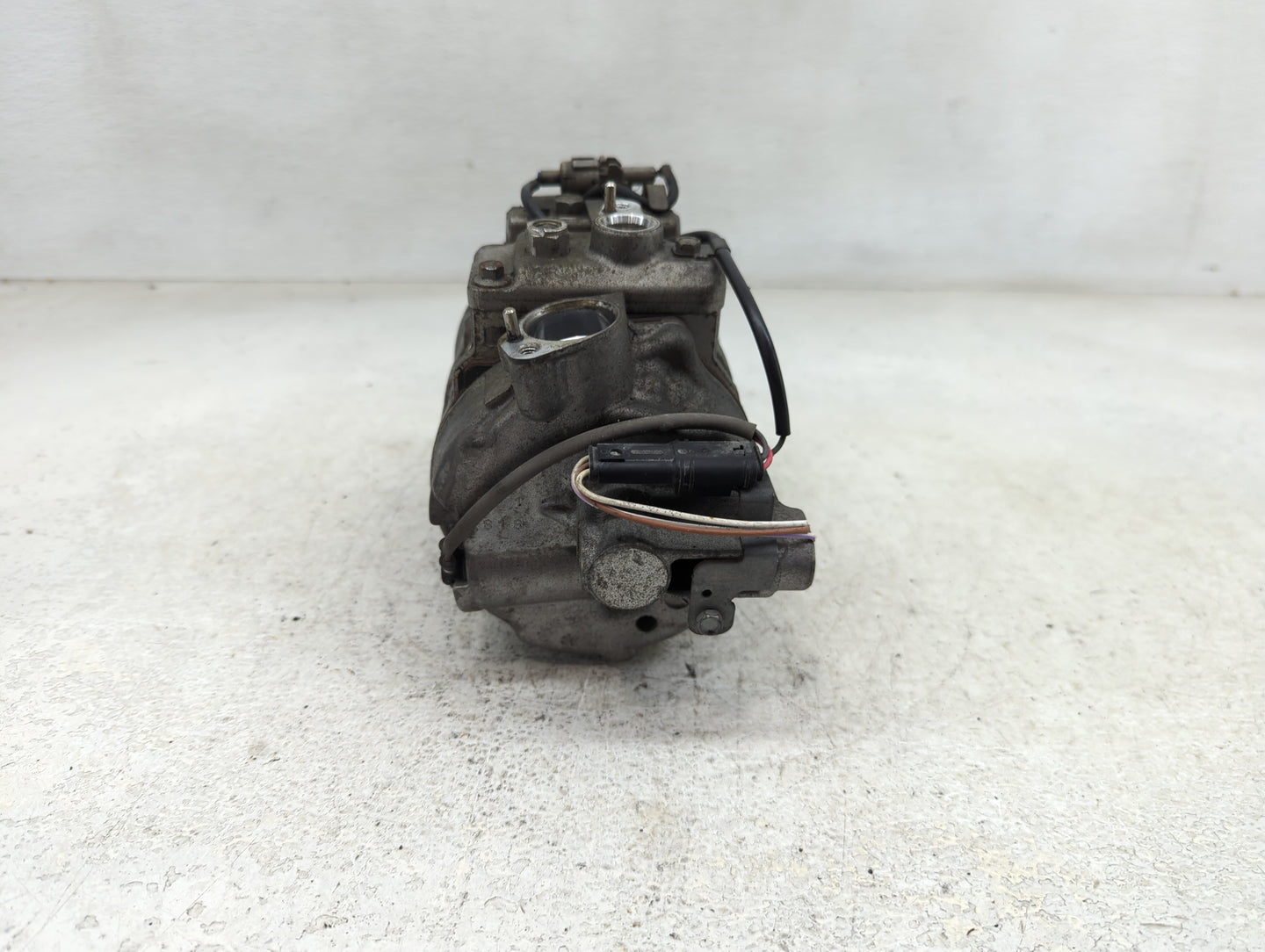 2011-2018 Bmw X5 Air Conditioning A/c Ac Compressor Oem - Oemusedautoparts1.com
