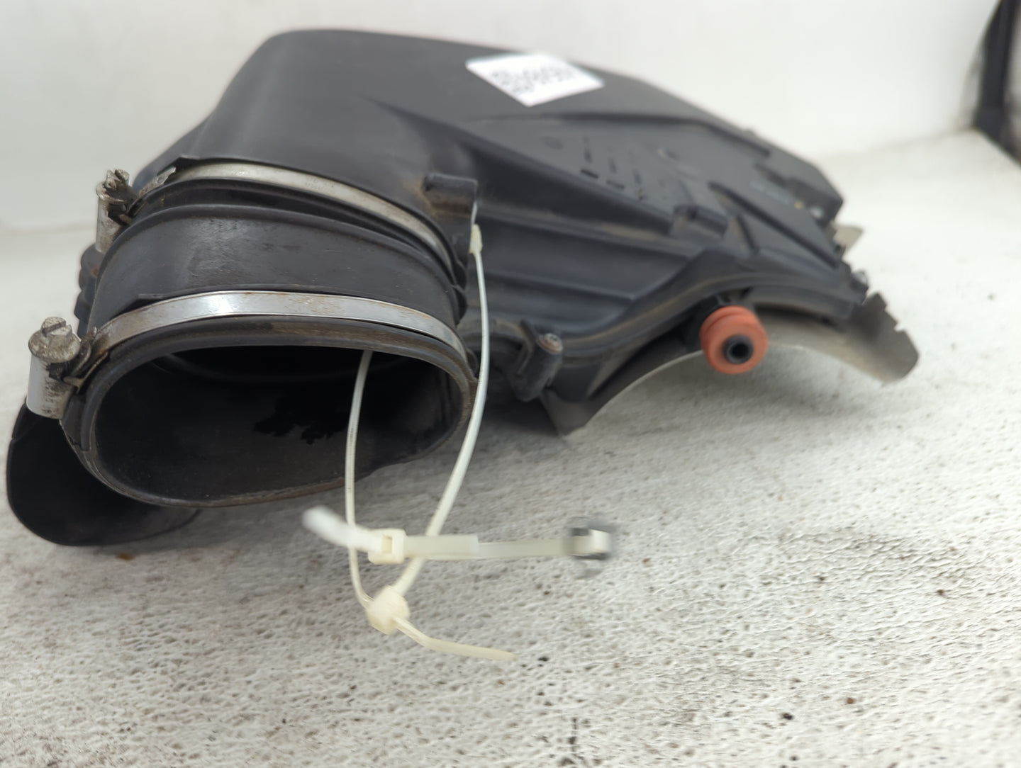 2010-2014 Bmw X6 Air Cleaner Intake-duct Hose Tube 1495484 - Oemusedautoparts1.com