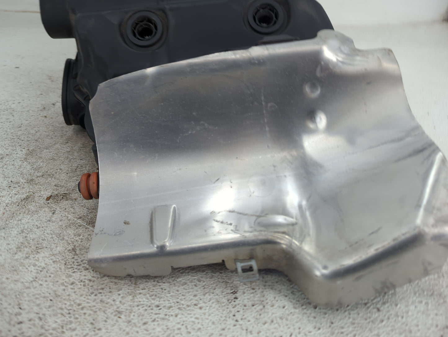 2010-2014 Bmw X6 Air Cleaner Intake-duct Hose Tube 1495487 - Oemusedautoparts1.com