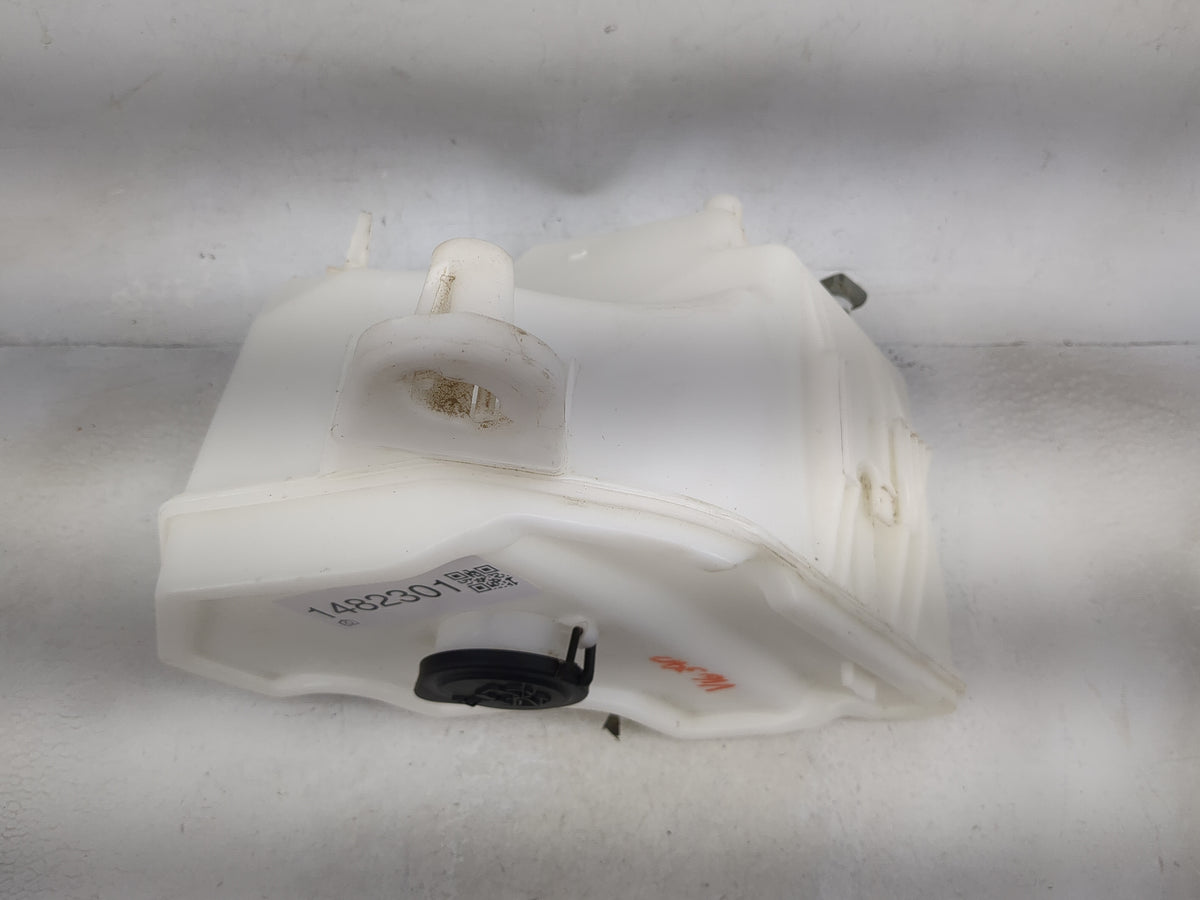 2009-2016 Bmw Z4 Windshield Washer Fluid Reservoir Bottle - Oemusedautoparts1.com