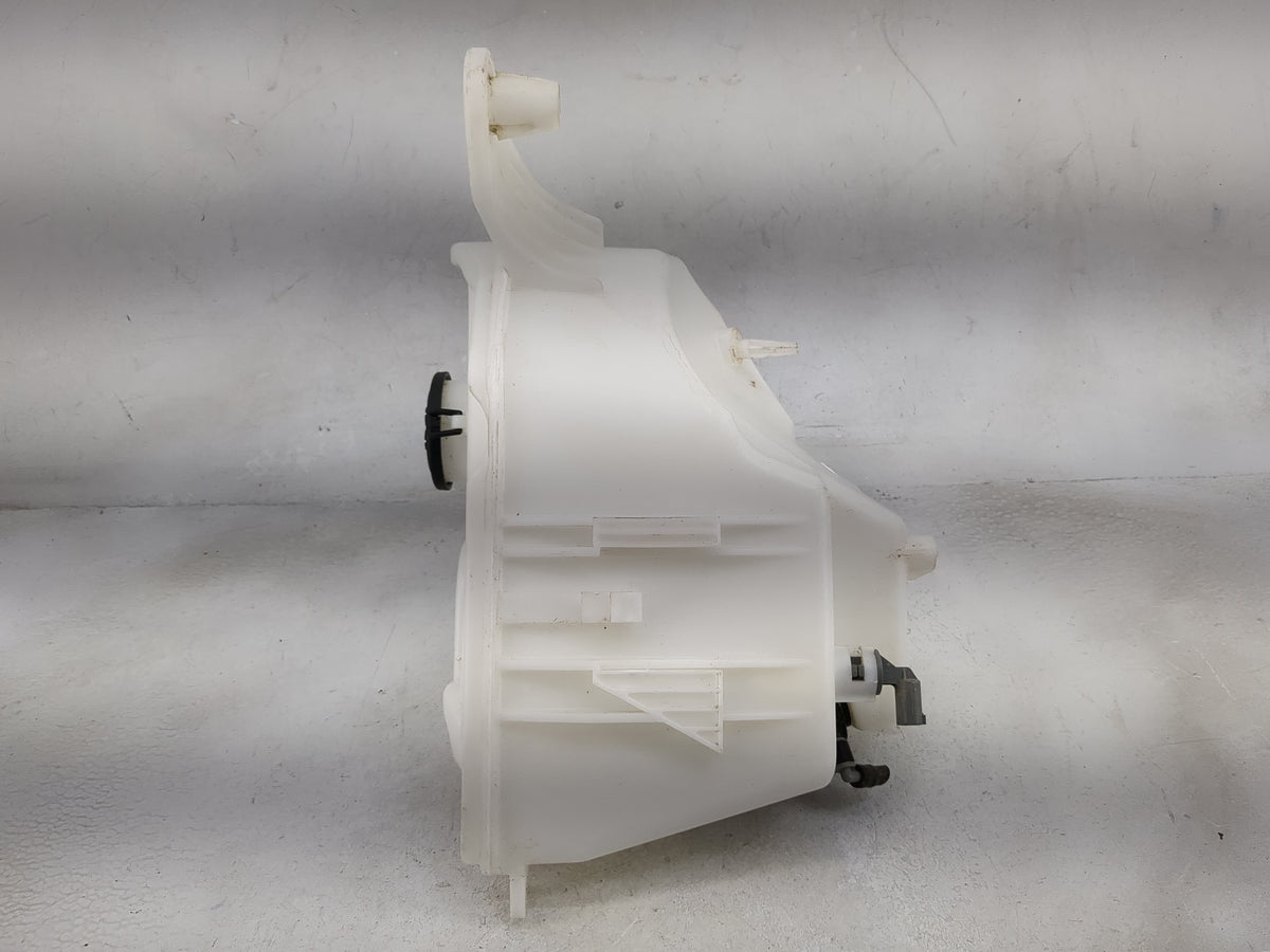 2009-2016 Bmw Z4 Windshield Washer Fluid Reservoir Bottle - Oemusedautoparts1.com