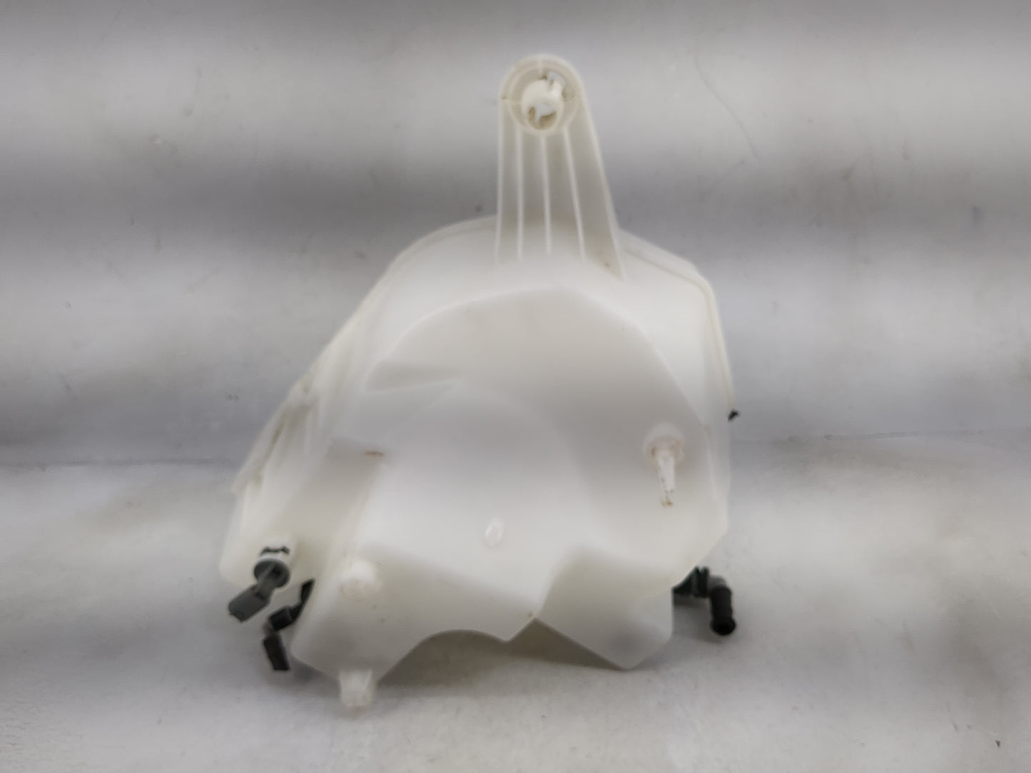 2009-2016 Bmw Z4 Windshield Washer Fluid Reservoir Bottle - Oemusedautoparts1.com