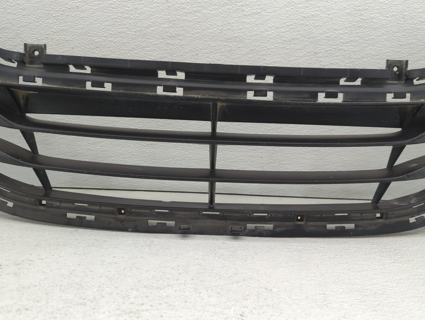 Buick Electra Front Grille Bumper Not Included - Oemusedautoparts1.com