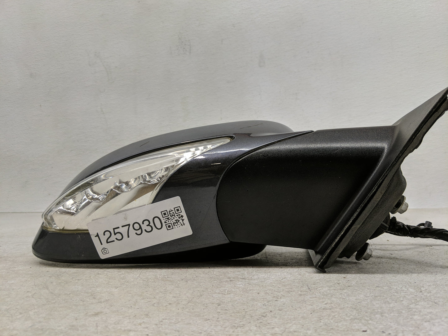 2013-2017 Buick Enclave Side Mirror Replacement Passenger Right View Door Mirror P/N:22823852 Fits Fits 2013 2014 2015 2016 