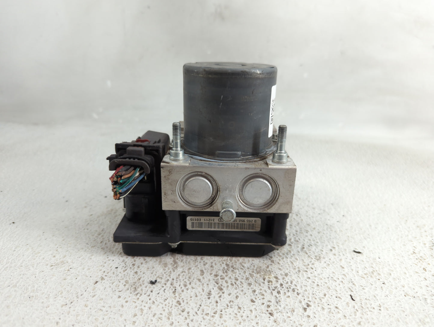 2012-2017 Buick Enclave ABS Pump Control Module Replacement P/N:0 265 252 455 Fits Fits 2012 2013 2014 2015 2016 2017 OEM Us