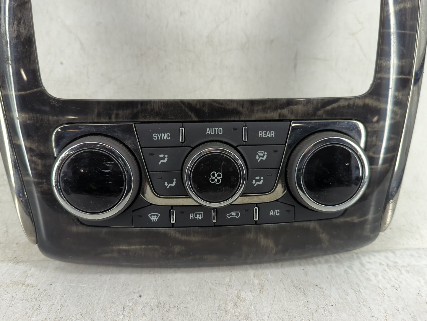 2008-2016 Buick Enclave Climate Control Module Temperature AC/Heater Replacement P/N:23140662 Fits OEM Used Auto Parts - Oem