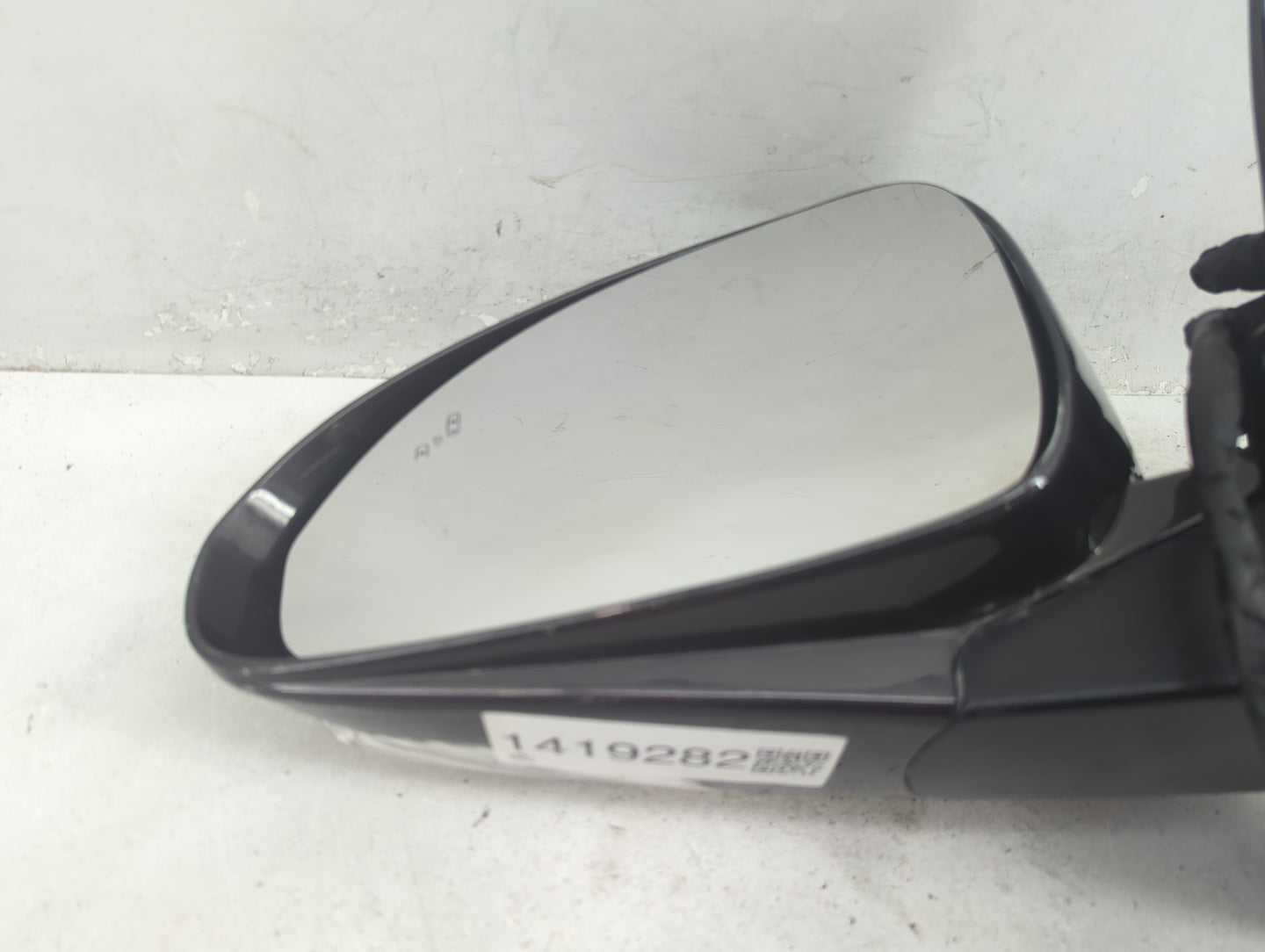 2013-2017 Buick Enclave Driver Side View Mirror - Left Door Mirror OEM Used - Oemusedautoparts1.com