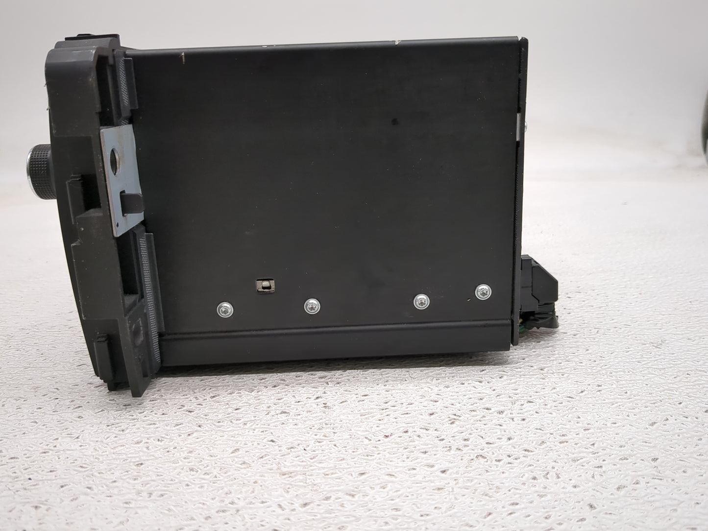 2013-2014 Buick Enclave Radio AM FM Cd Player Receiver Replacement P/N:23193690 Fits Fits 2013 2014 OEM Used Auto Parts - Oe