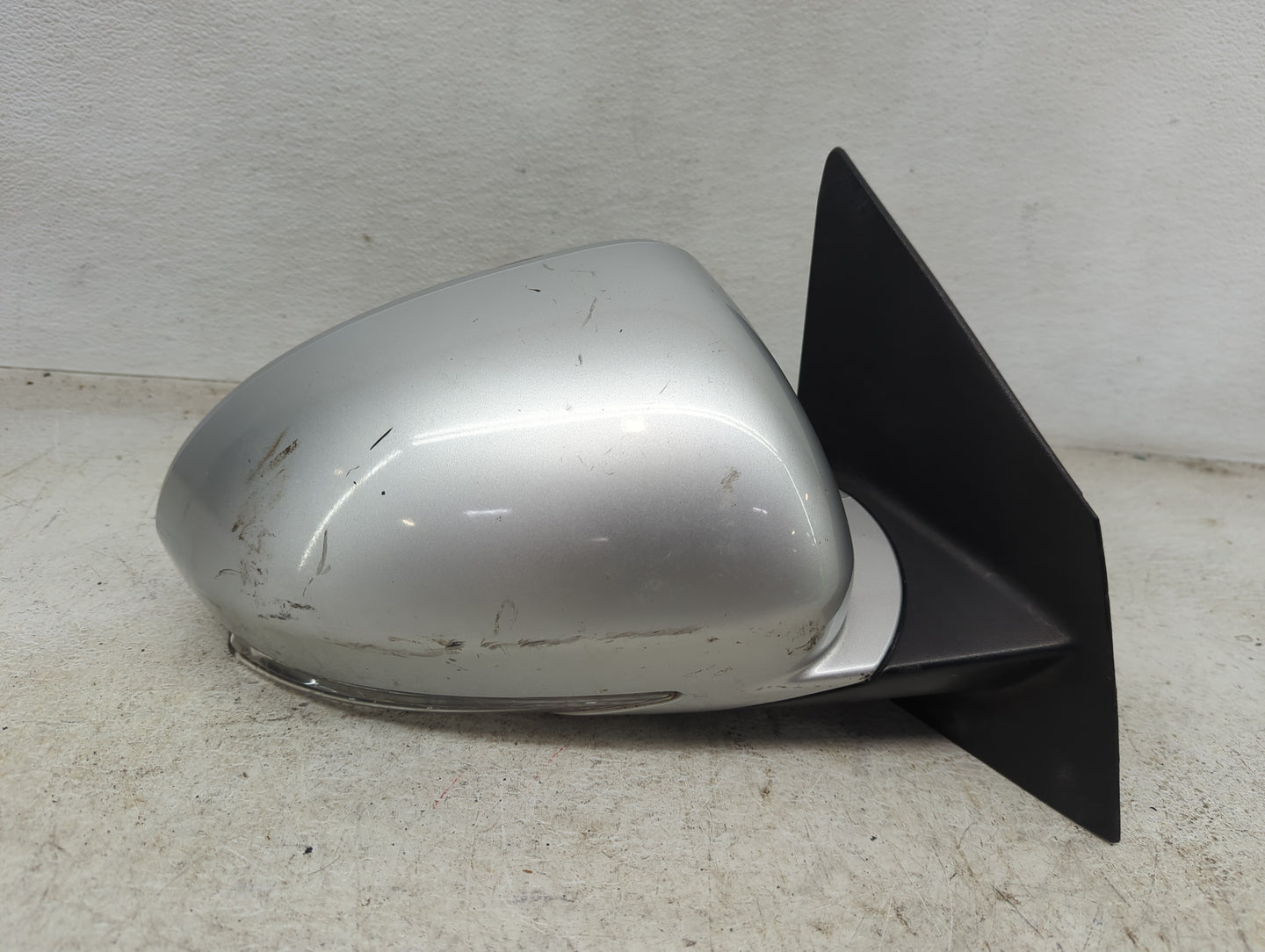2013-2017 Buick Enclave Passenger Side View Mirror - Right Door Mirror OEM Used - Oemusedautoparts1.com