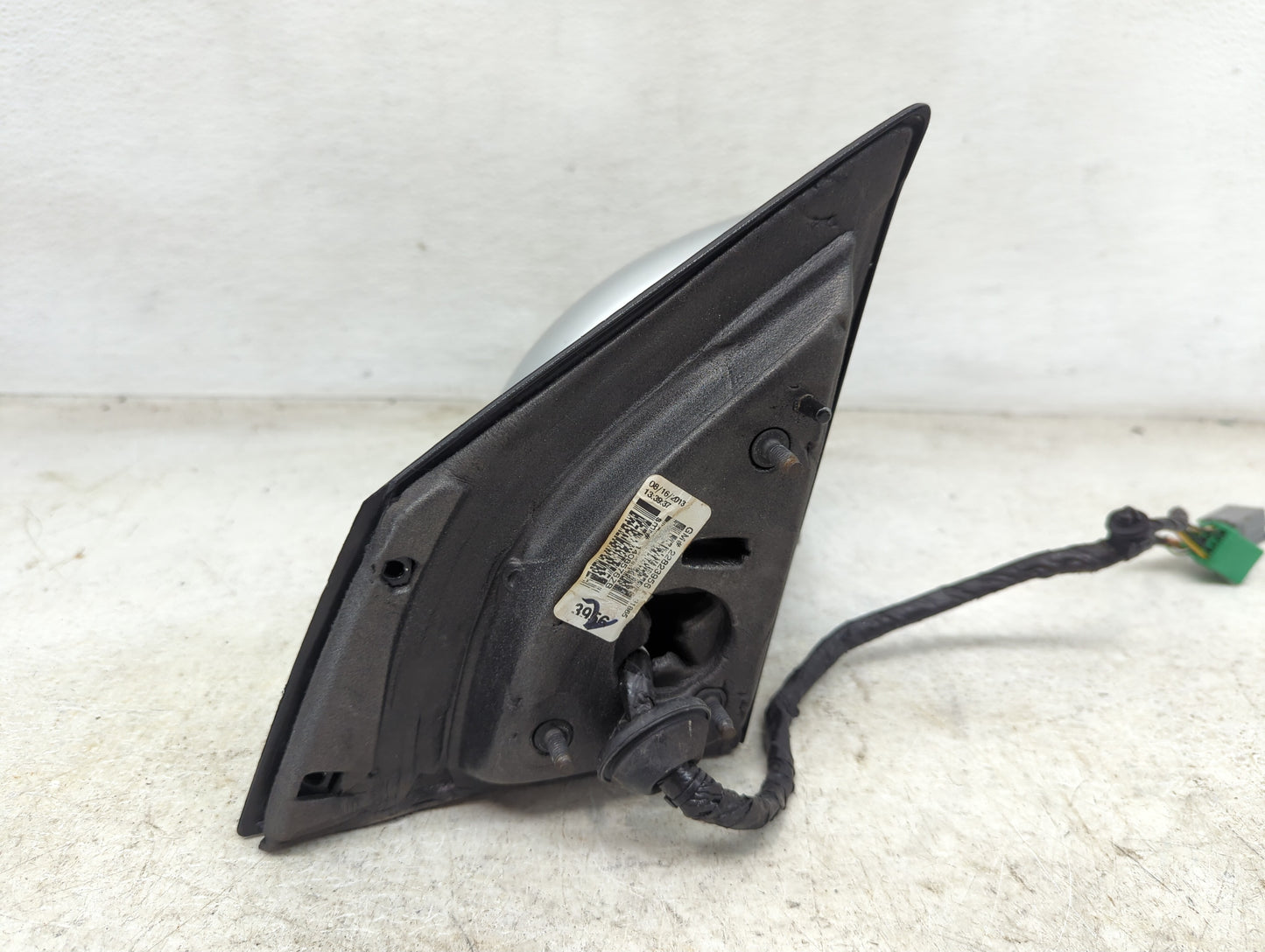 2013-2017 Buick Enclave Passenger Side View Mirror - Right Door Mirror OEM Used - Oemusedautoparts1.com