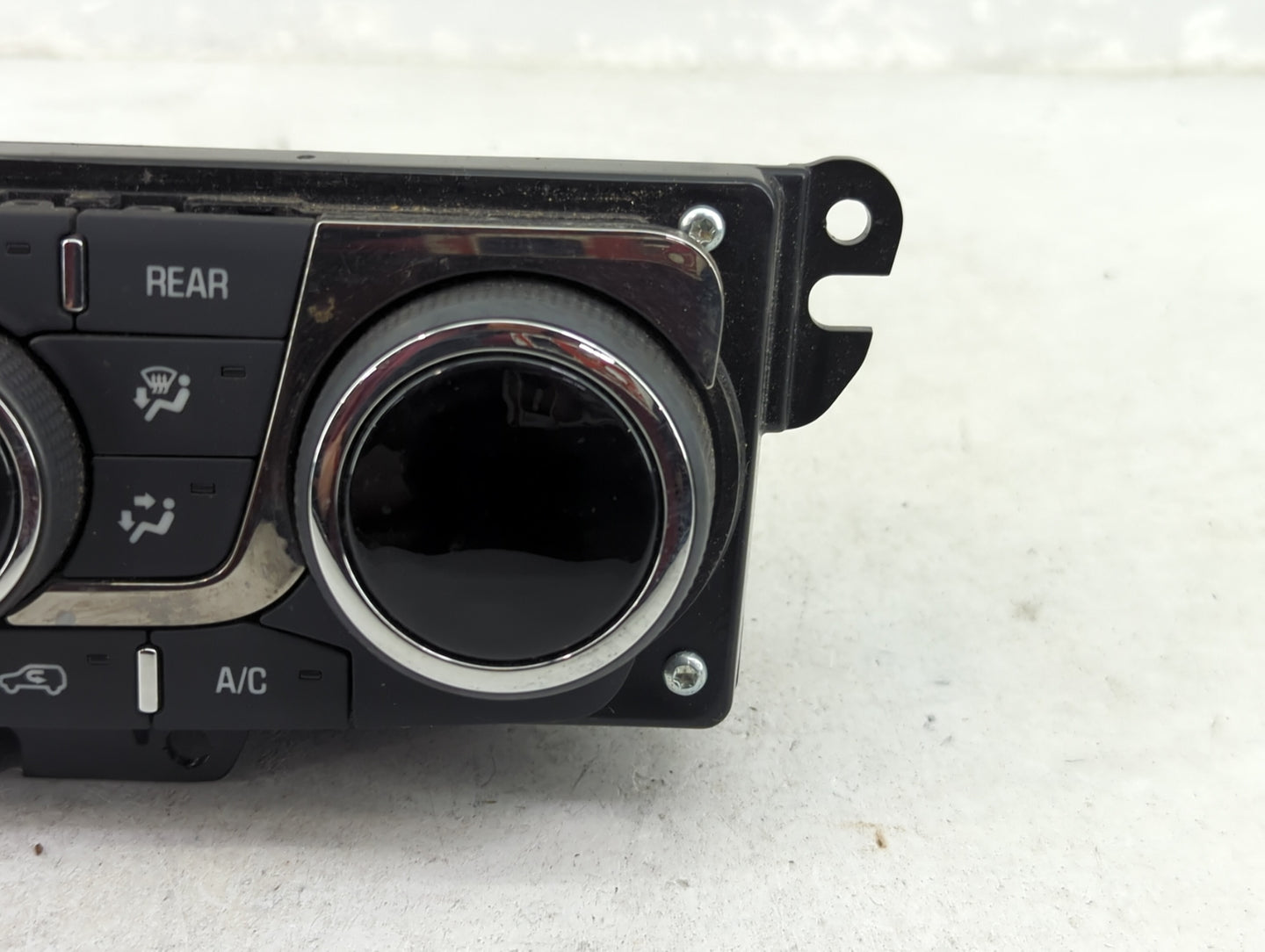 2013-2017 Buick Enclave Climate Control Module Temperature AC/Heater Replacement P/N:23140662 3239800000000X Fits OEM Used A