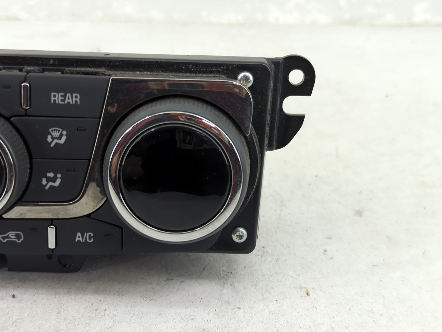 2013-2017 Buick Enclave Climate Control Module Temperature AC/Heater Replacement P/N:23140662 3239800000000X Fits OEM Used A