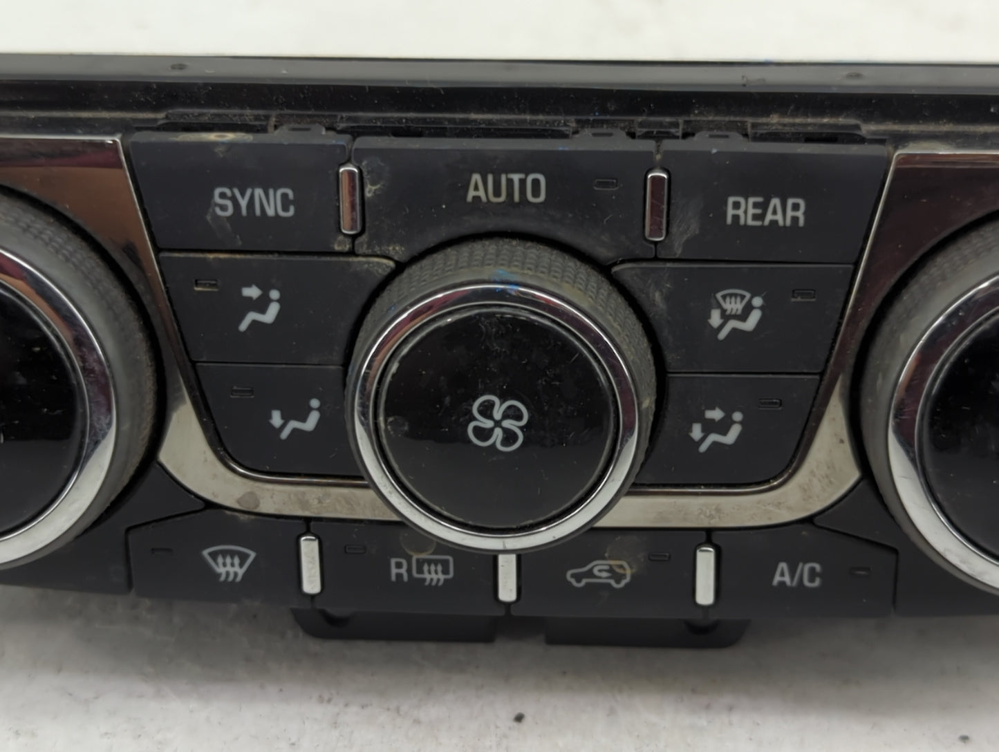 2013-2017 Buick Enclave Climate Control Module Temperature AC/Heater Replacement P/N:23140662 3239800000000X Fits OEM Used A