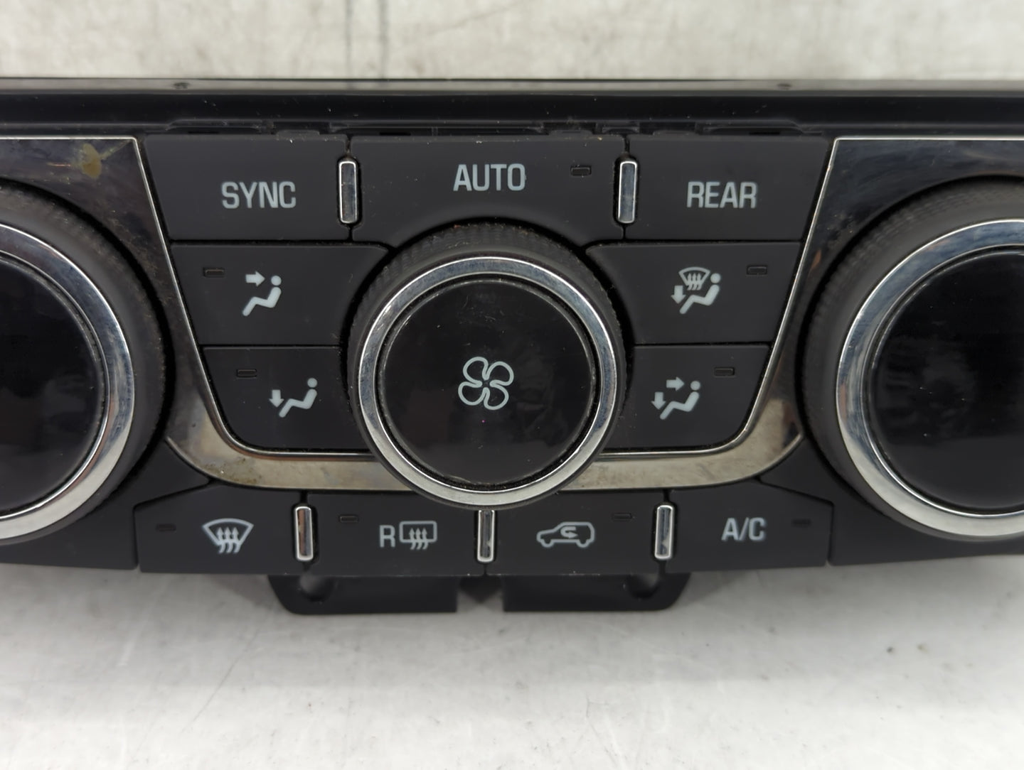 2013-2017 Buick Enclave Climate Control Module Temperature AC/Heater Replacement P/N:23140662 3239800000000X Fits OEM Used A