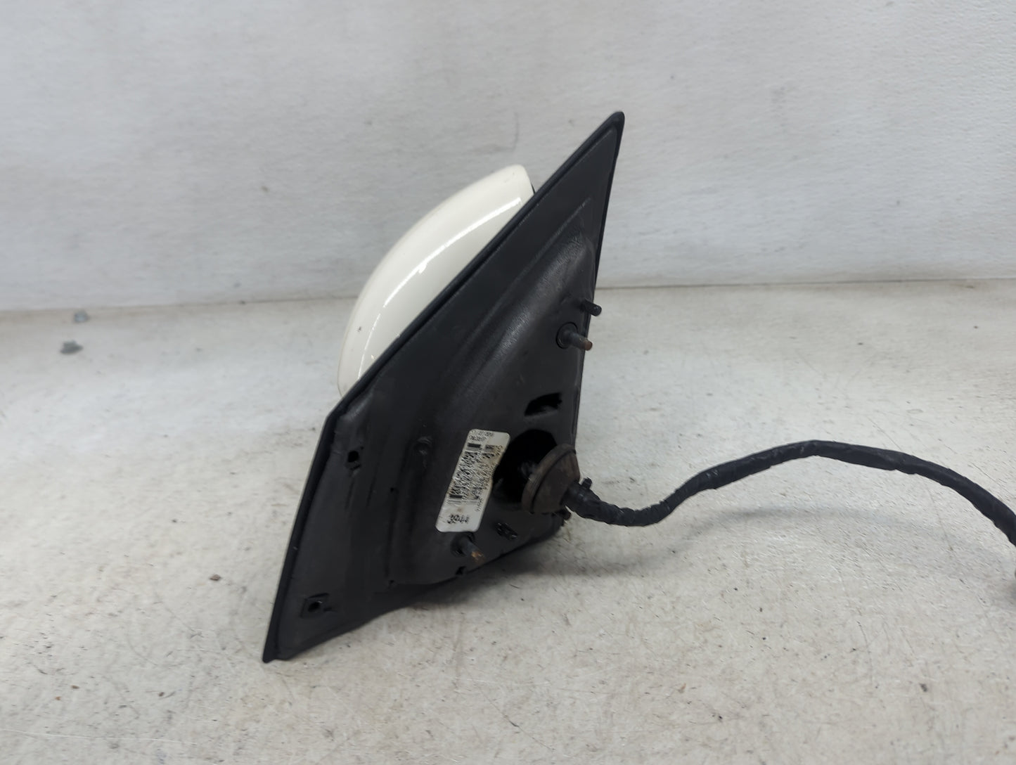 2013-2017 Buick Enclave Passenger Side View Mirror - Right Door Mirror OEM Used - Oemusedautoparts1.com