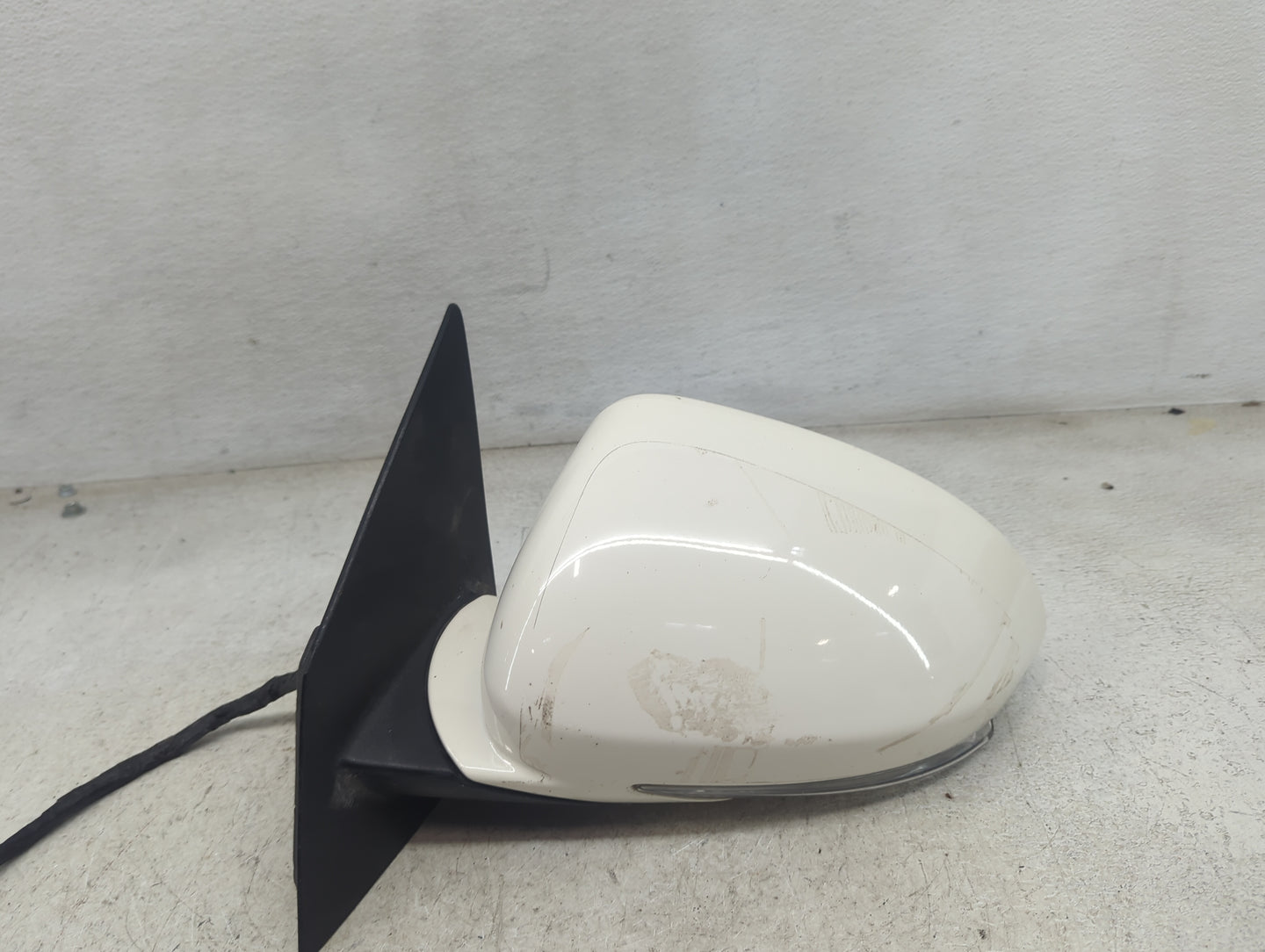 2013-2017 Buick Enclave Driver Side View Mirror - Left Door Mirror OEM Used - Oemusedautoparts1.com