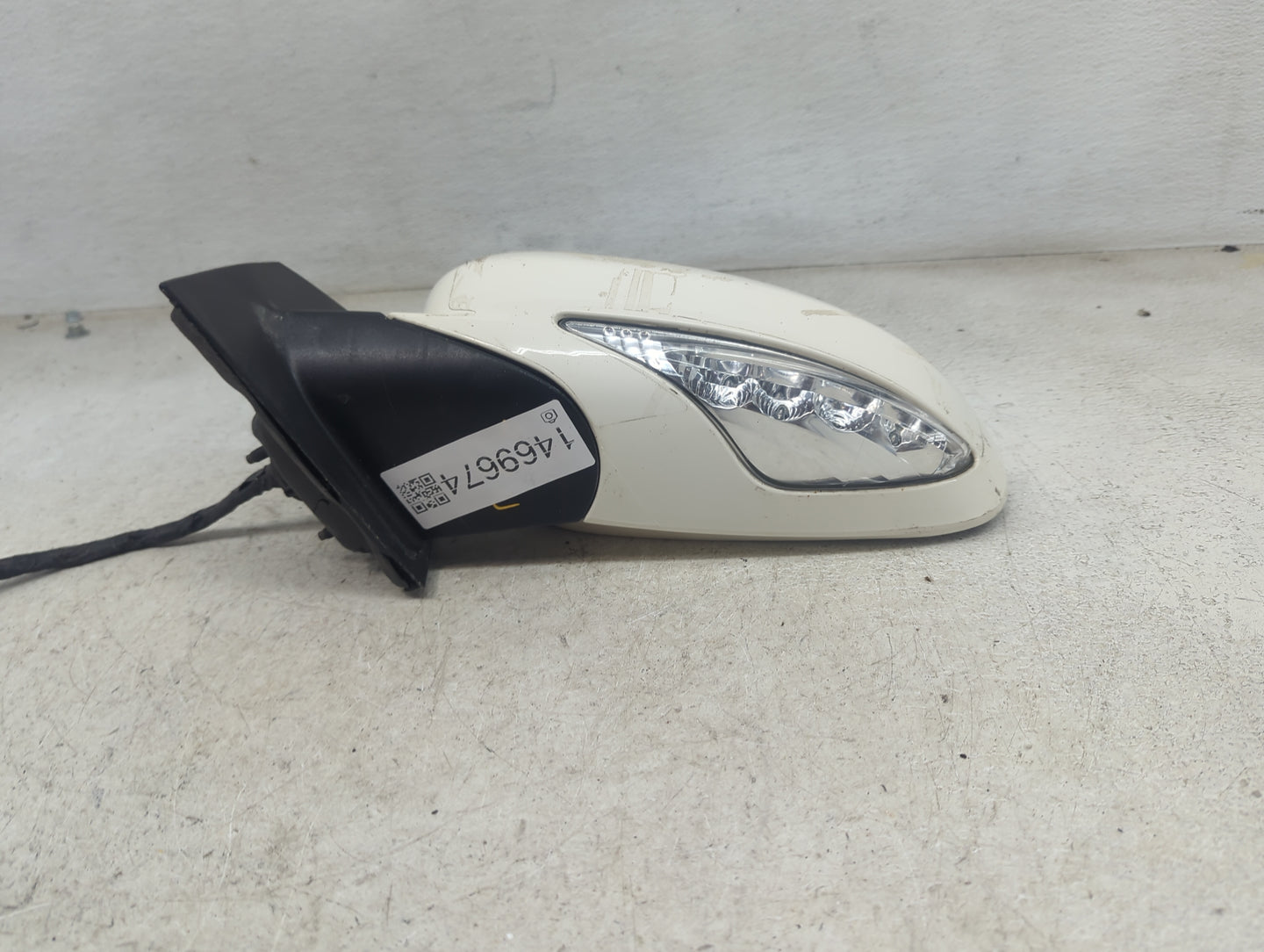2013-2017 Buick Enclave Driver Side View Mirror - Left Door Mirror OEM Used - Oemusedautoparts1.com