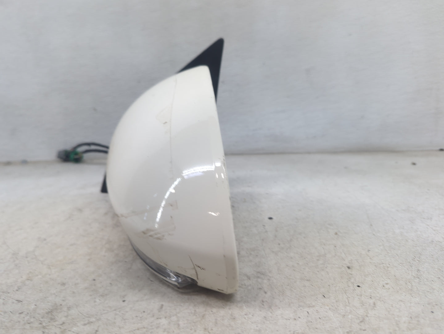 2013-2017 Buick Enclave Driver Side View Mirror - Left Door Mirror OEM Used - Oemusedautoparts1.com