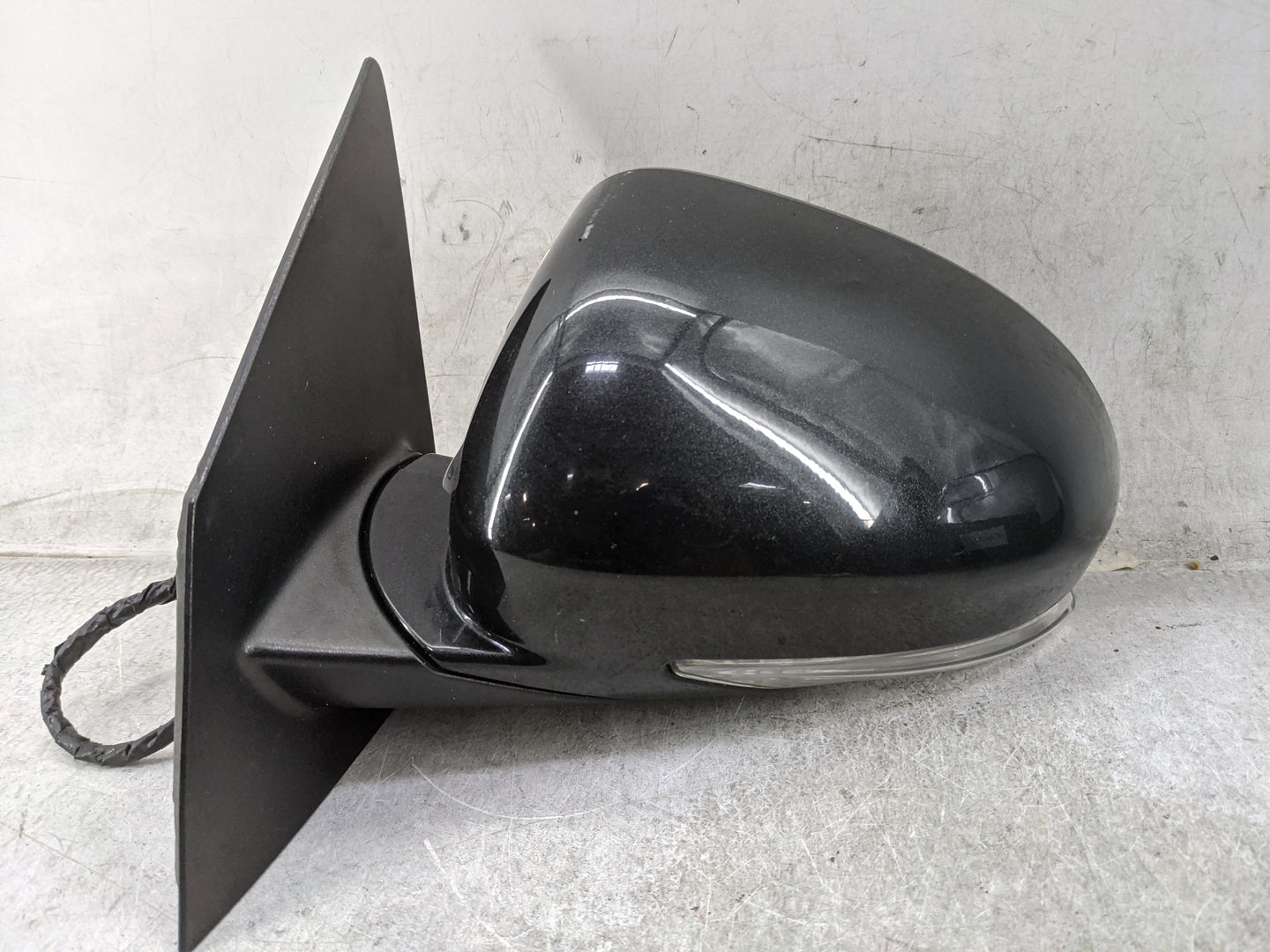 2008-2017 Buick Enclave Driver Side View Mirror - Left Door Mirror OEM Used - Oemusedautoparts1.com
