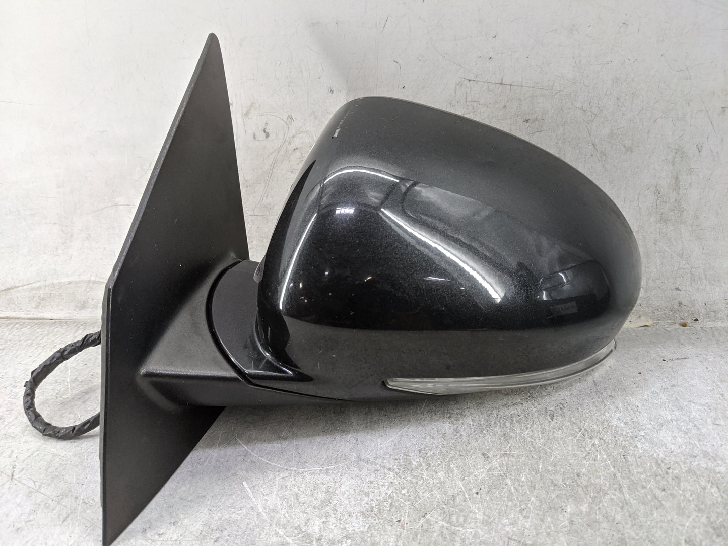 2008-2017 Buick Enclave Driver Side View Mirror - Left Door Mirror OEM Used - Oemusedautoparts1.com